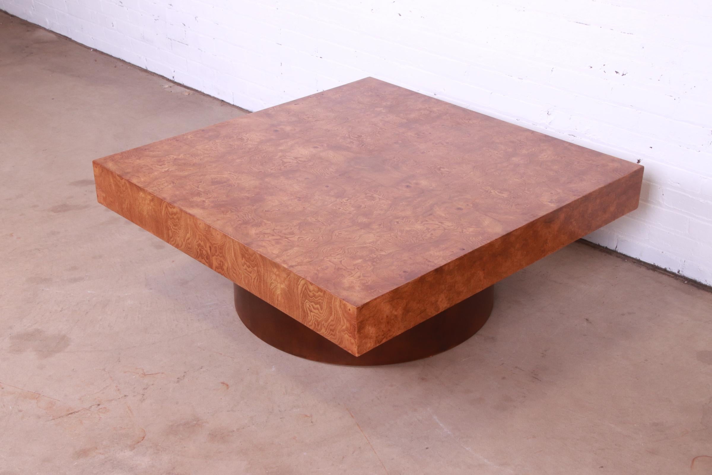 Milo Baughman Mid-Century Modern Burl Wood Coffee Table, 1970s In Good Condition In South Bend, IN