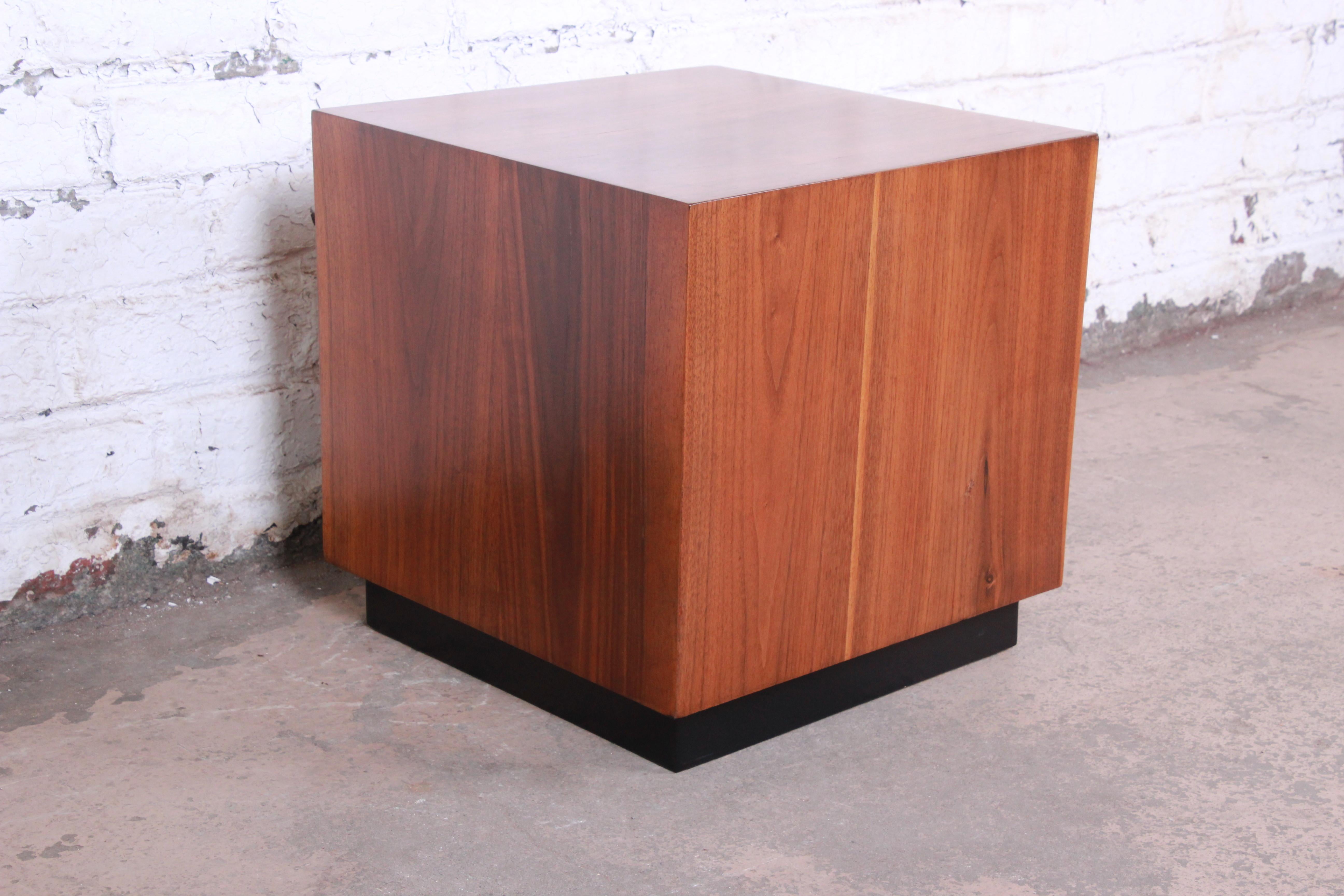 milo baughman cube table