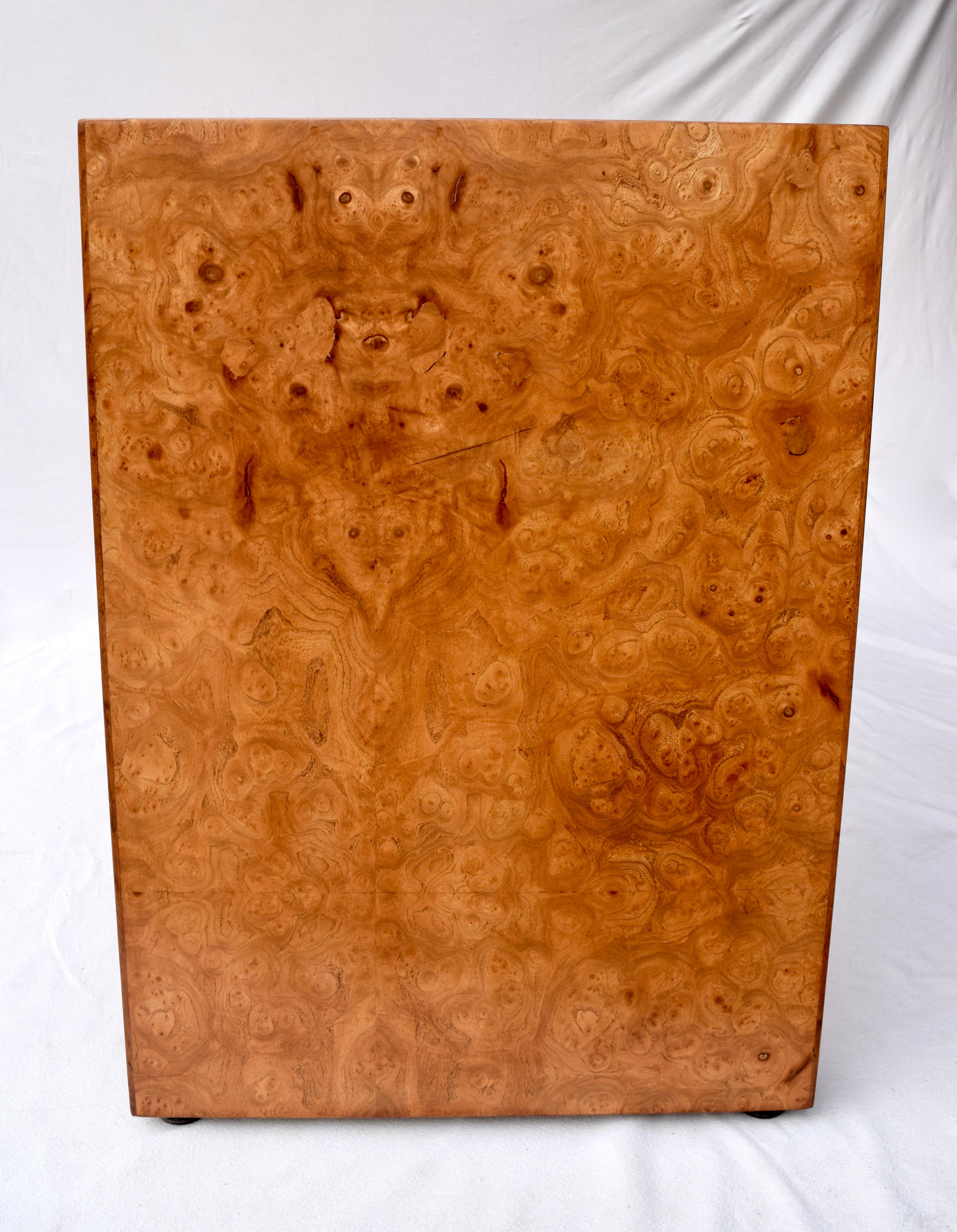 Milo Baughman Mid-Century Modern Burl Wood Console Parsons Sofa Table, USA 1970s 2