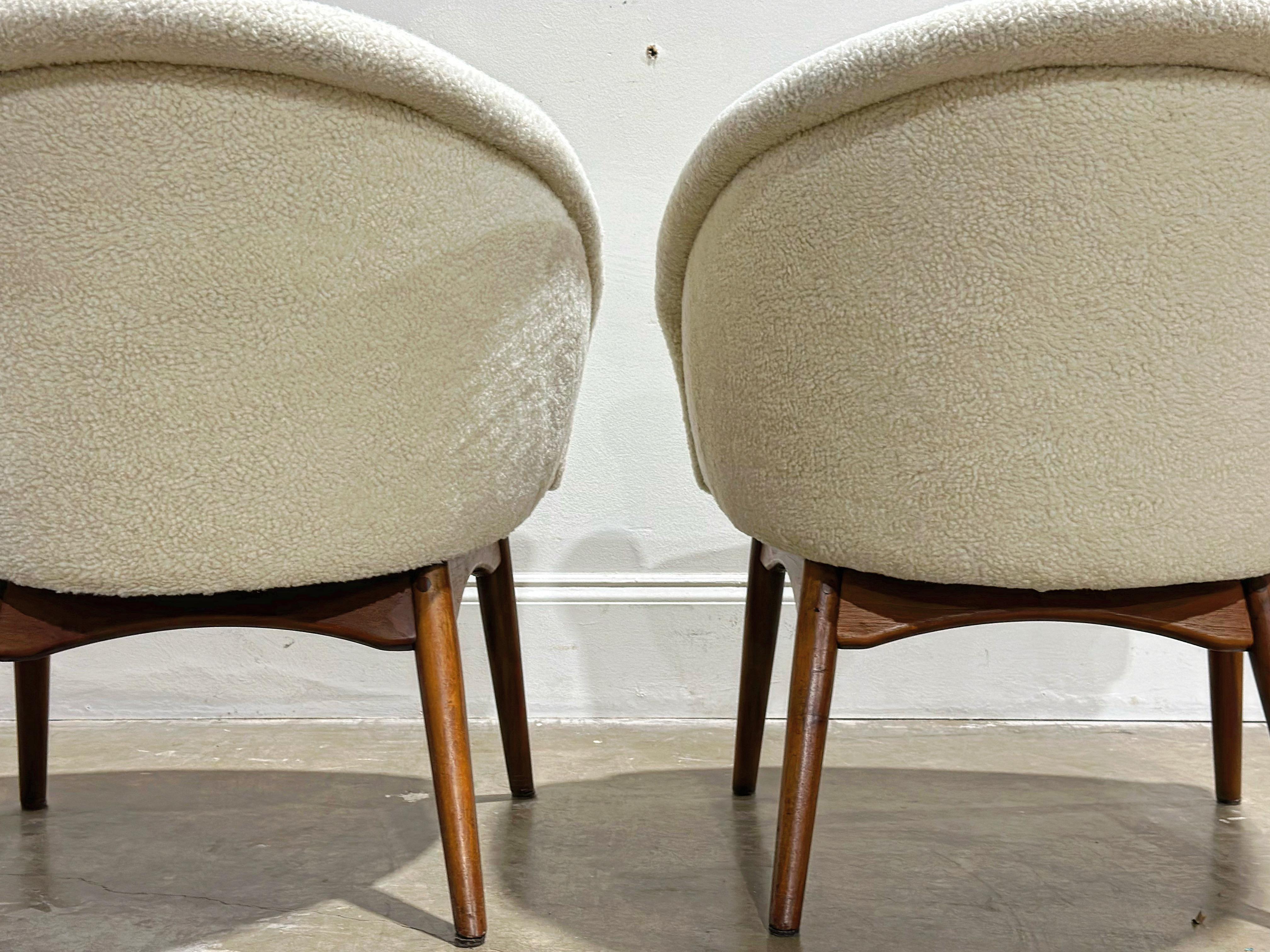 Mid-Century Modern Milo Baughman Midcentury Petite Lounge Chairs in Boucle + Walnut, Thayer Coggin