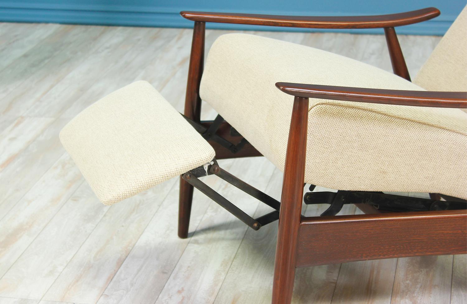 Wood Milo Baughman Model-74 Reclining Chair for Thayer Coggin