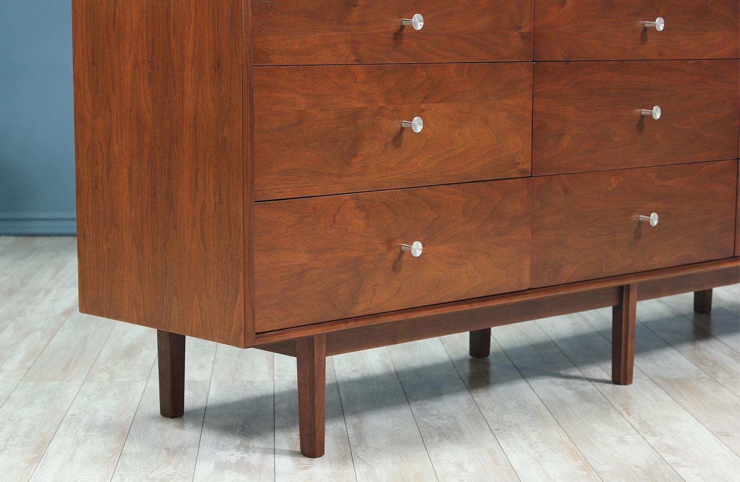 Milo Baughman Nine-Drawer Dresser for Glenn of California In Excellent Condition In Los Angeles, CA