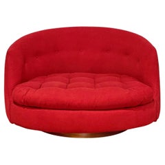 Milo Baughman No. 3406 Oversize Swivel Tub Chair for Thayer Coggin, Walnut Base