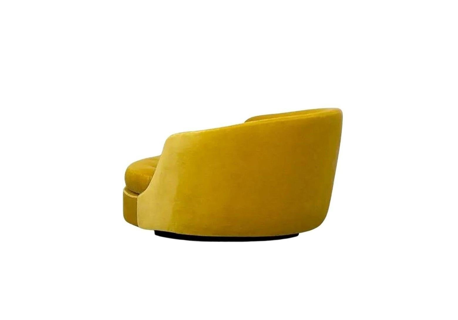 Sedia girevole da vasca oversize di Milo Baughman per Thayer Coggin in vendita 3