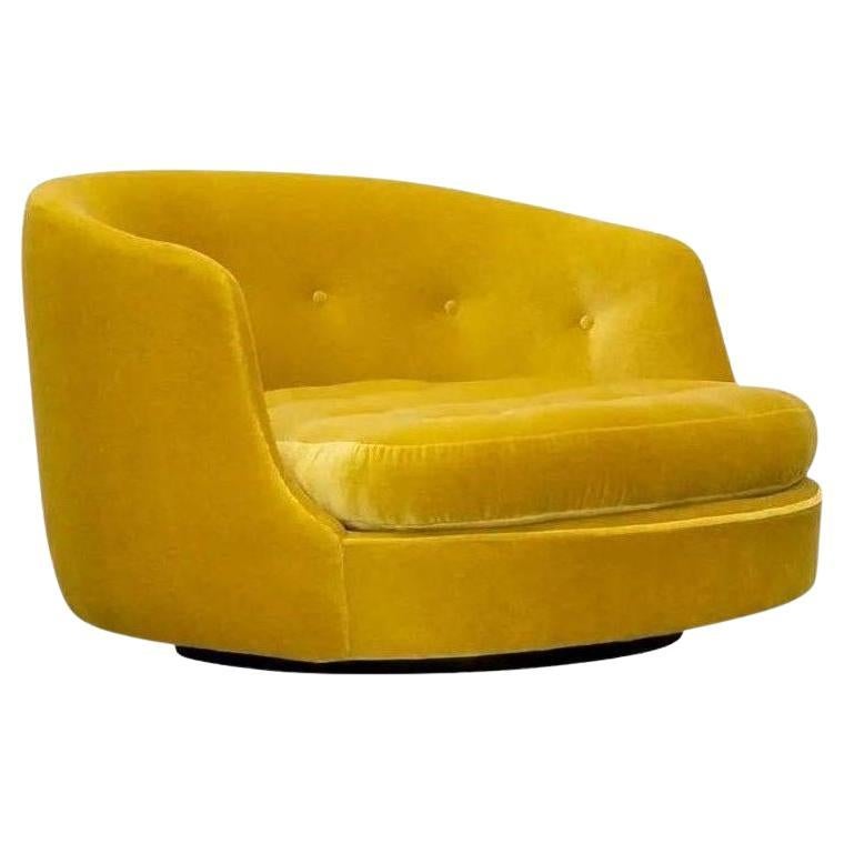 Milo Baughman Oversize Swivel Tub Chair for Thayer Coggin