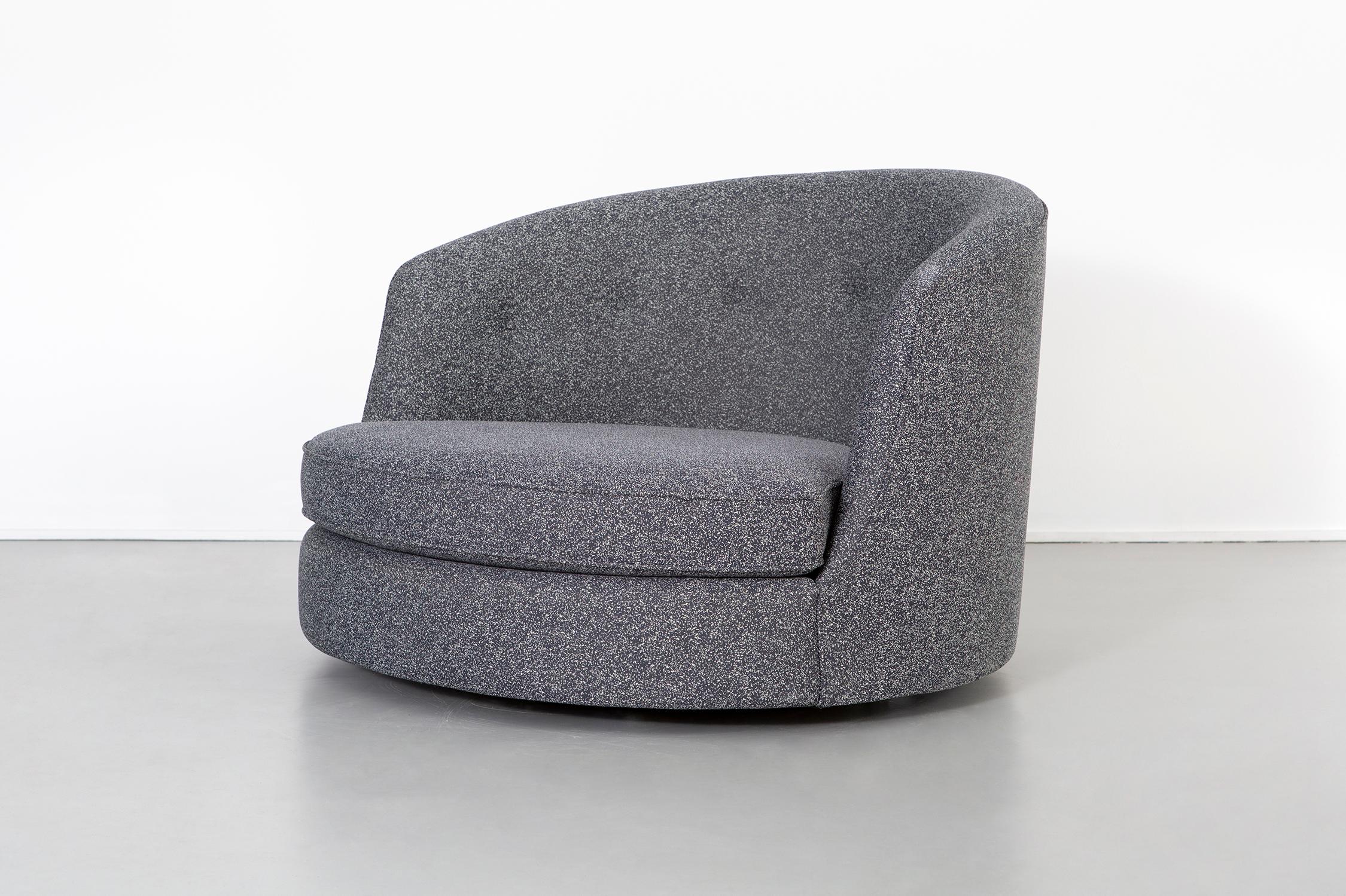 Mid-Century Modern Milo Baughman Oversized Swivel Lounge Chair