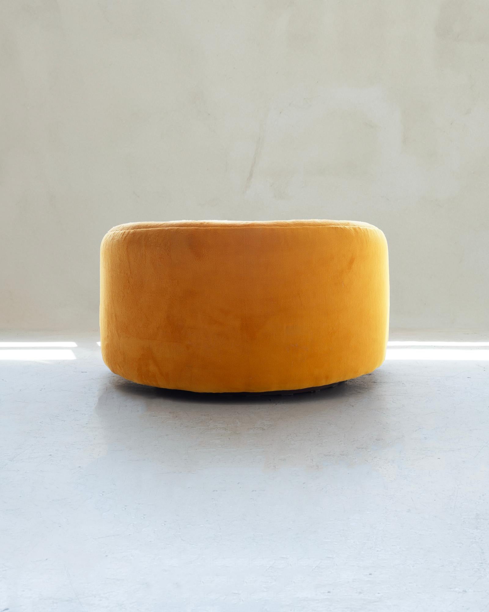 Sillón giratorio sobredimensionado Milo Baughman mediados del siglo XX en venta