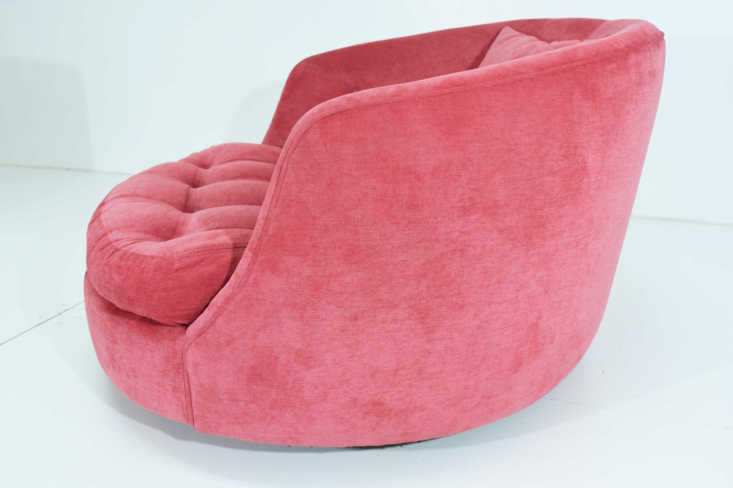 oversized velvet chair