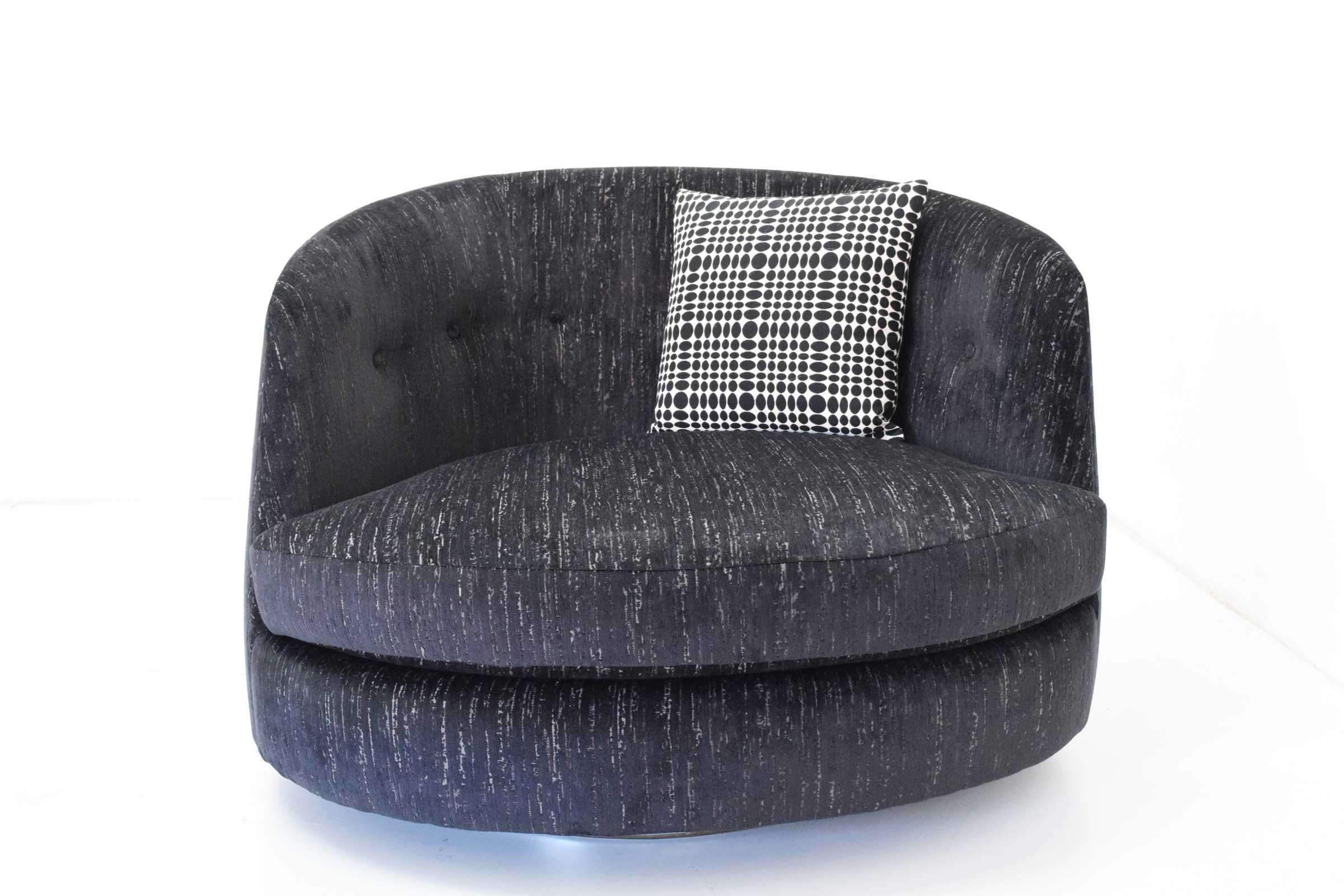 black oversized swivel chair