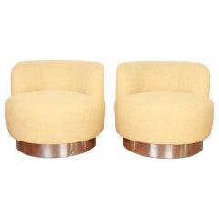 Milo Baughman Pair of Swivel Chairs Milo Baughman Pair of Swivel Chairs