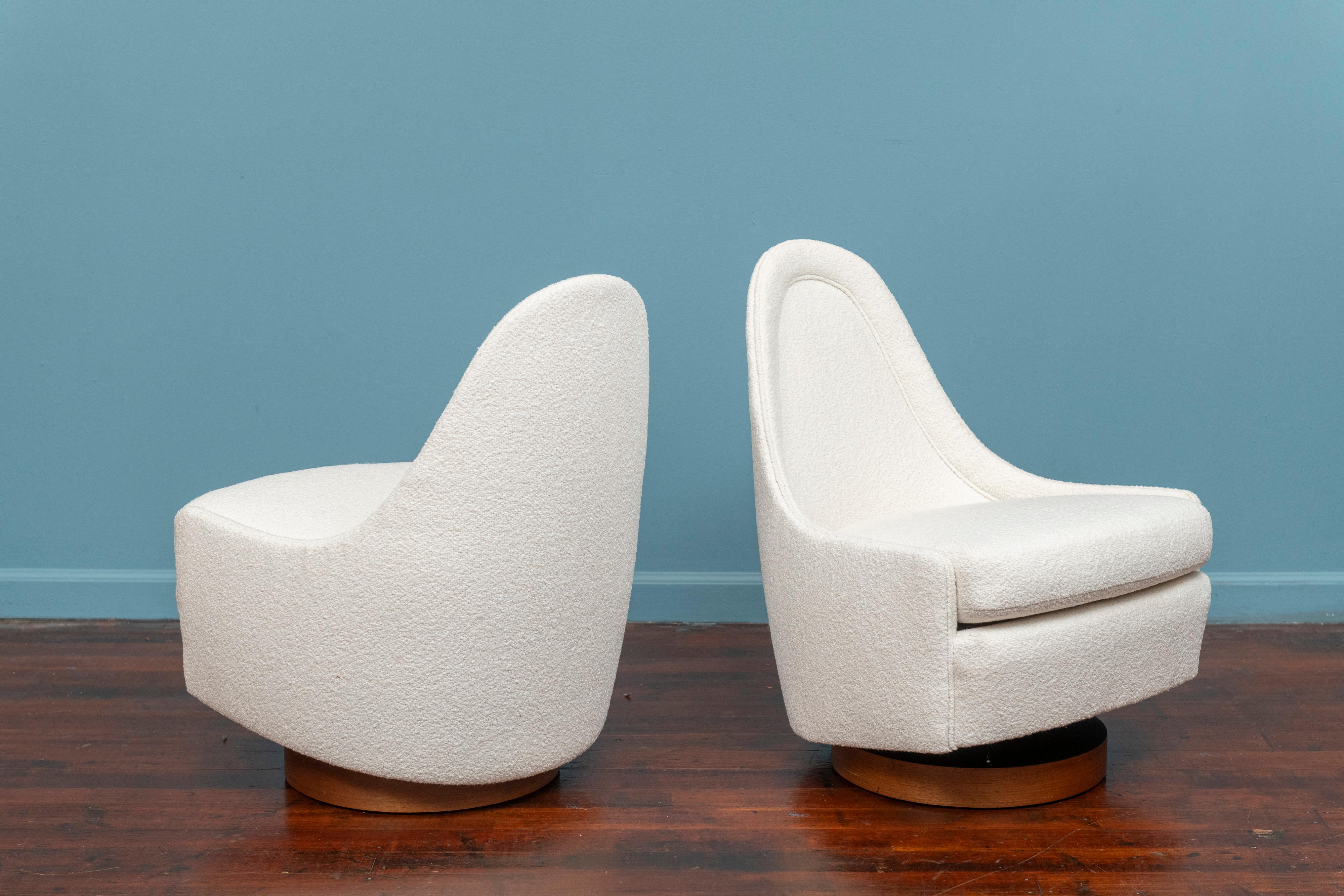 Bouclé Milo Baughman Petite Swivel Tilt Lounge Chairs for Thayer Coggin