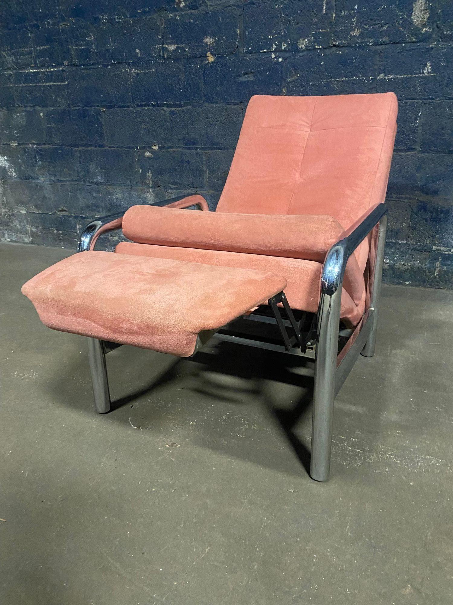Milo Baughman Reclinabile in Ultrasuede Rosa in vendita 1