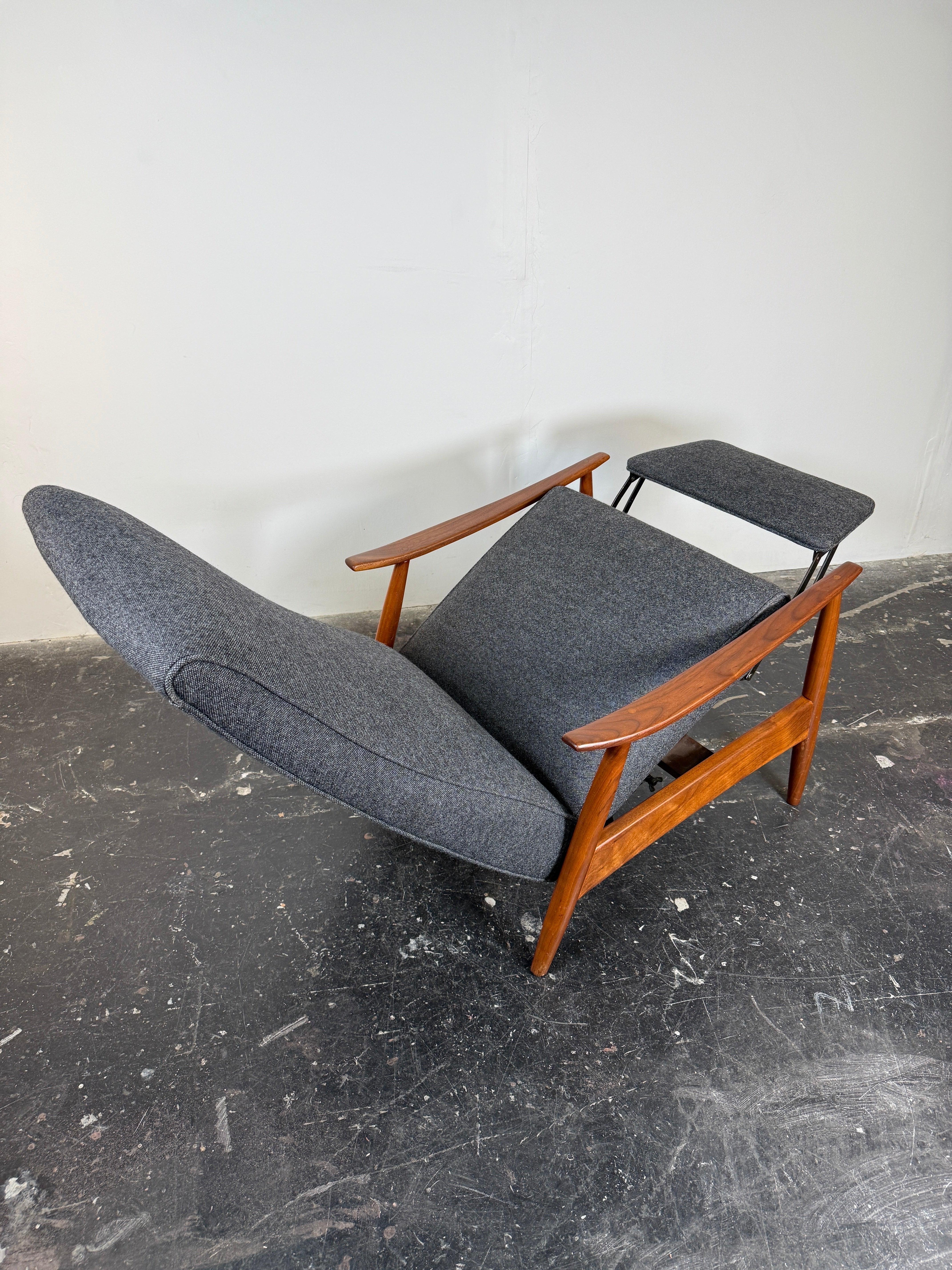 Milo Baughman, Liegesessel 74 von Thayer Coggin im Angebot 7