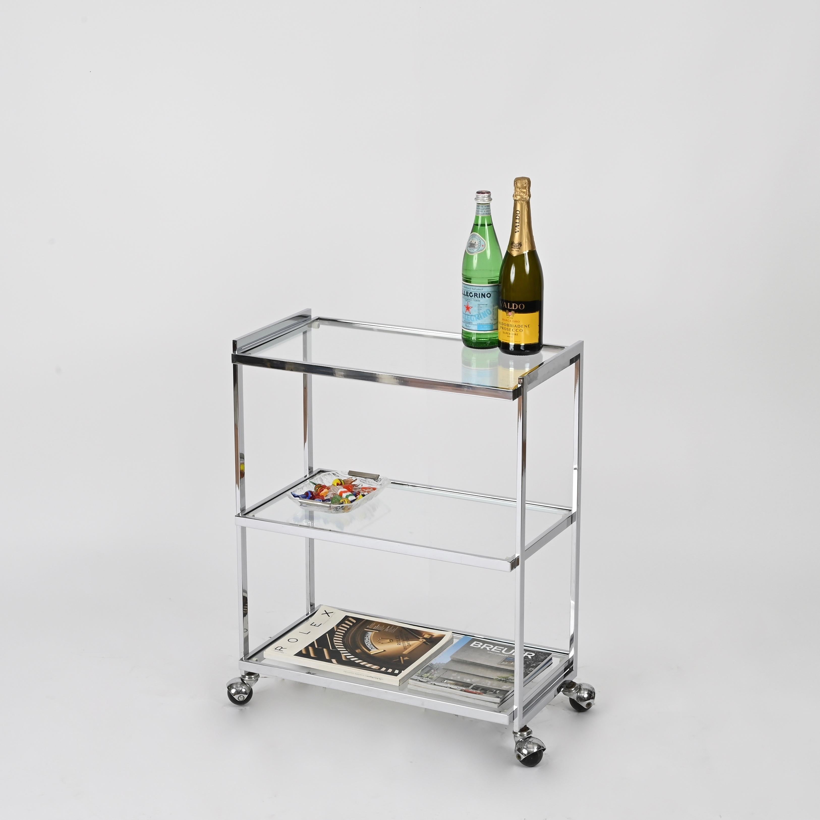 Milo Baughman Rectangular Serving Bar Cart in Chrome and Crystal, 1970s For Sale 3