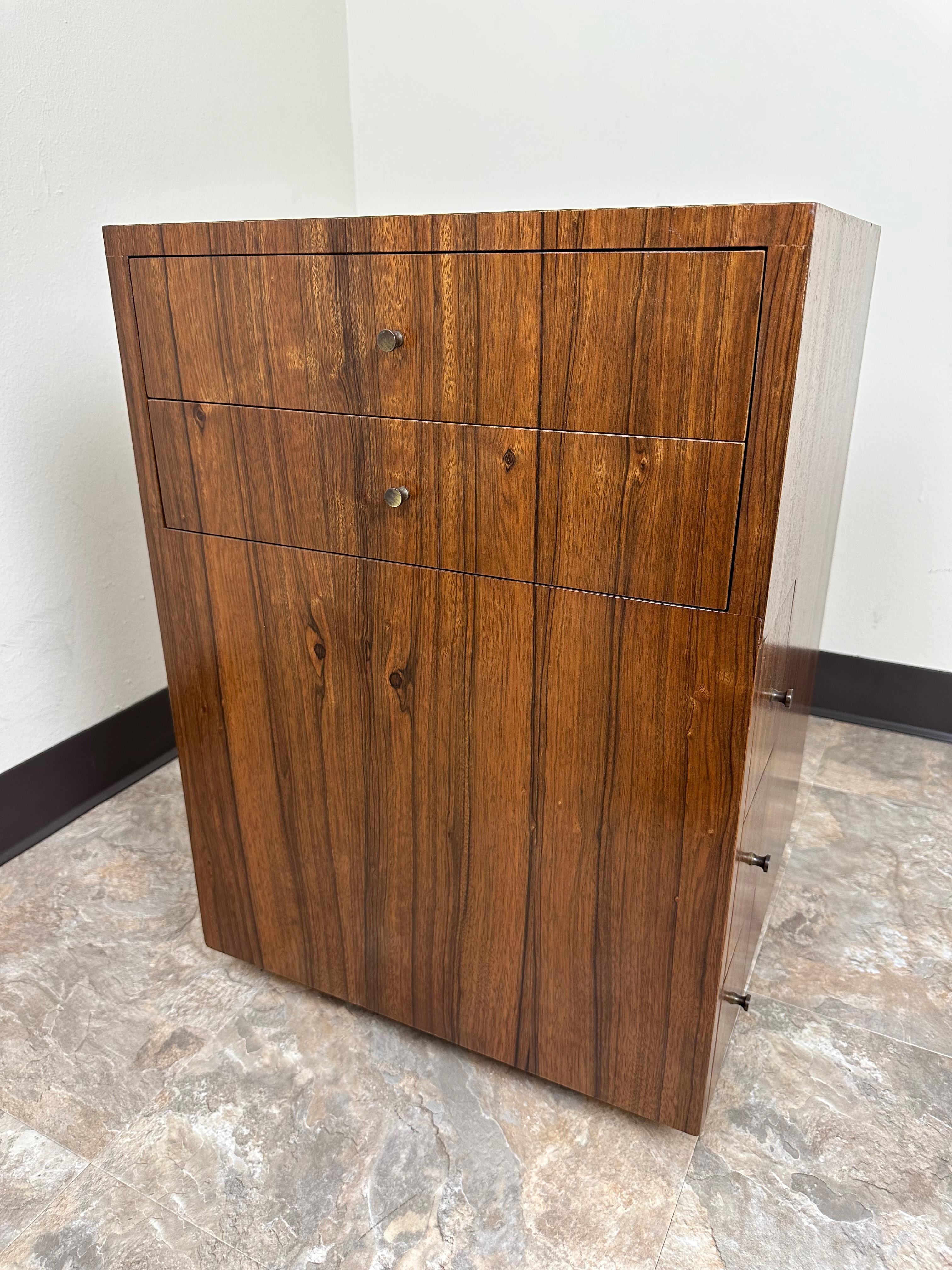 Milo Baughman Model 5009 Revolving Book Table for Directional Custom Collection For Sale 2