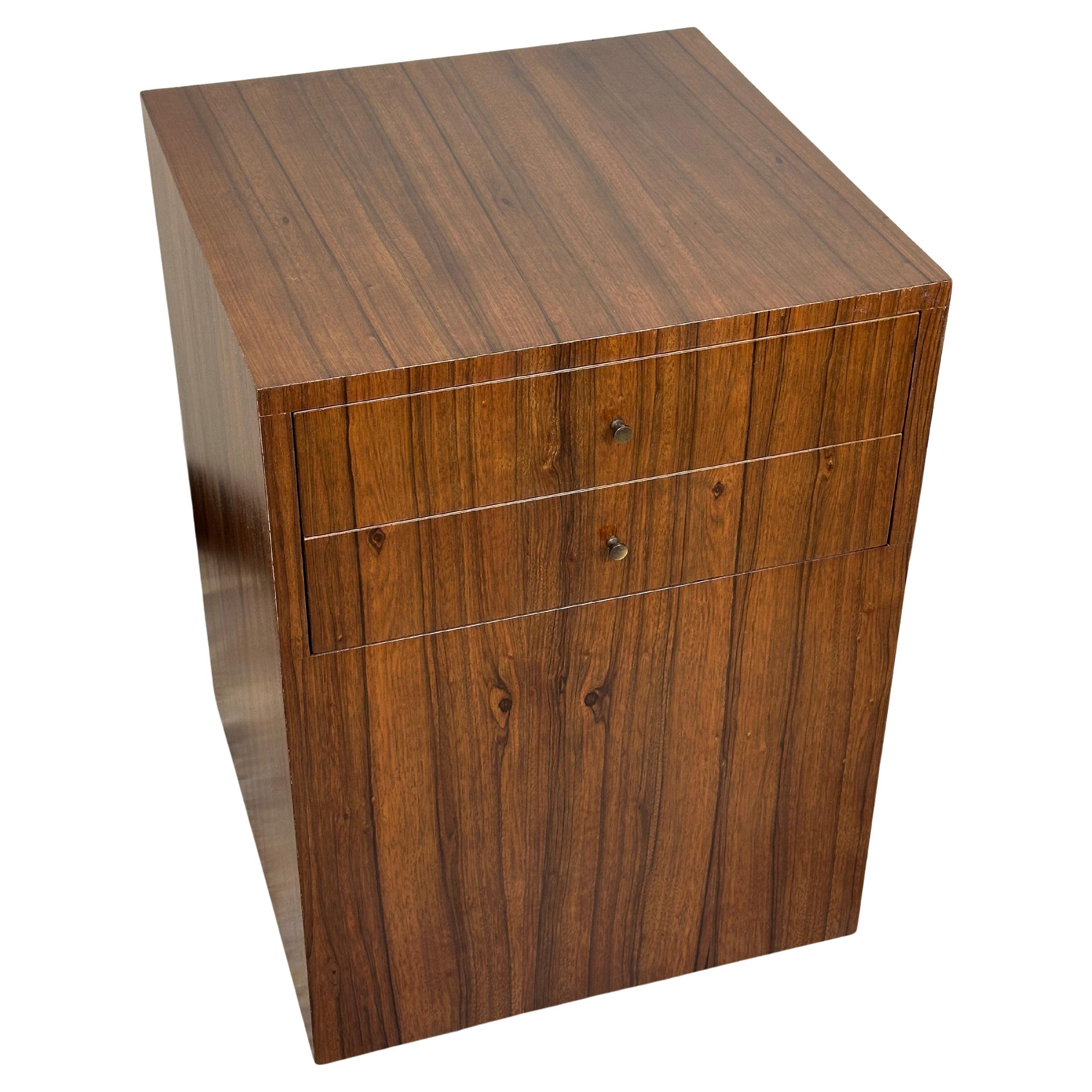 Milo Baughman Model 5009 Revolving Book Table for Directional Custom Collection For Sale
