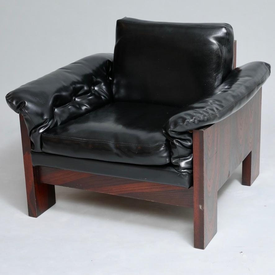 Milo Baughman Rosewood Lounge Chair and Ottoman by Thayer Coggin In Good Condition In New London, CT