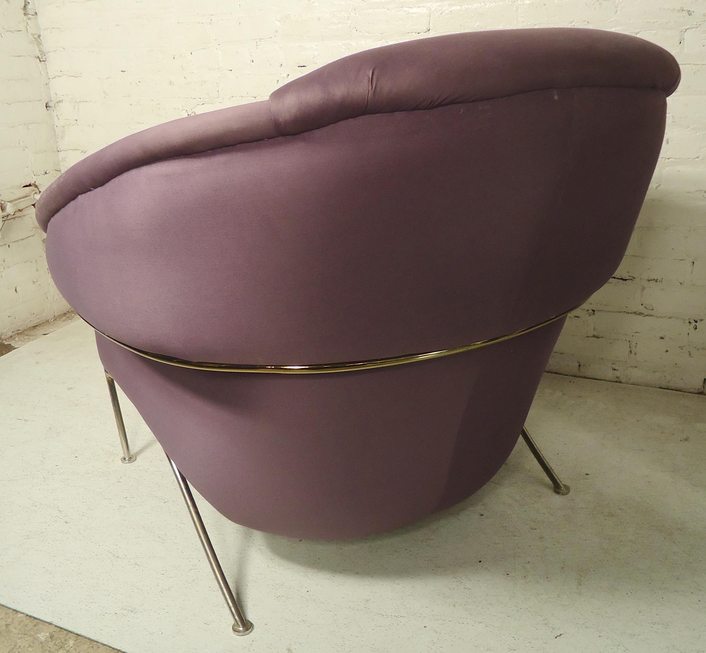 Milo Baughman Round Back Lounge Chair In Good Condition In Brooklyn, NY