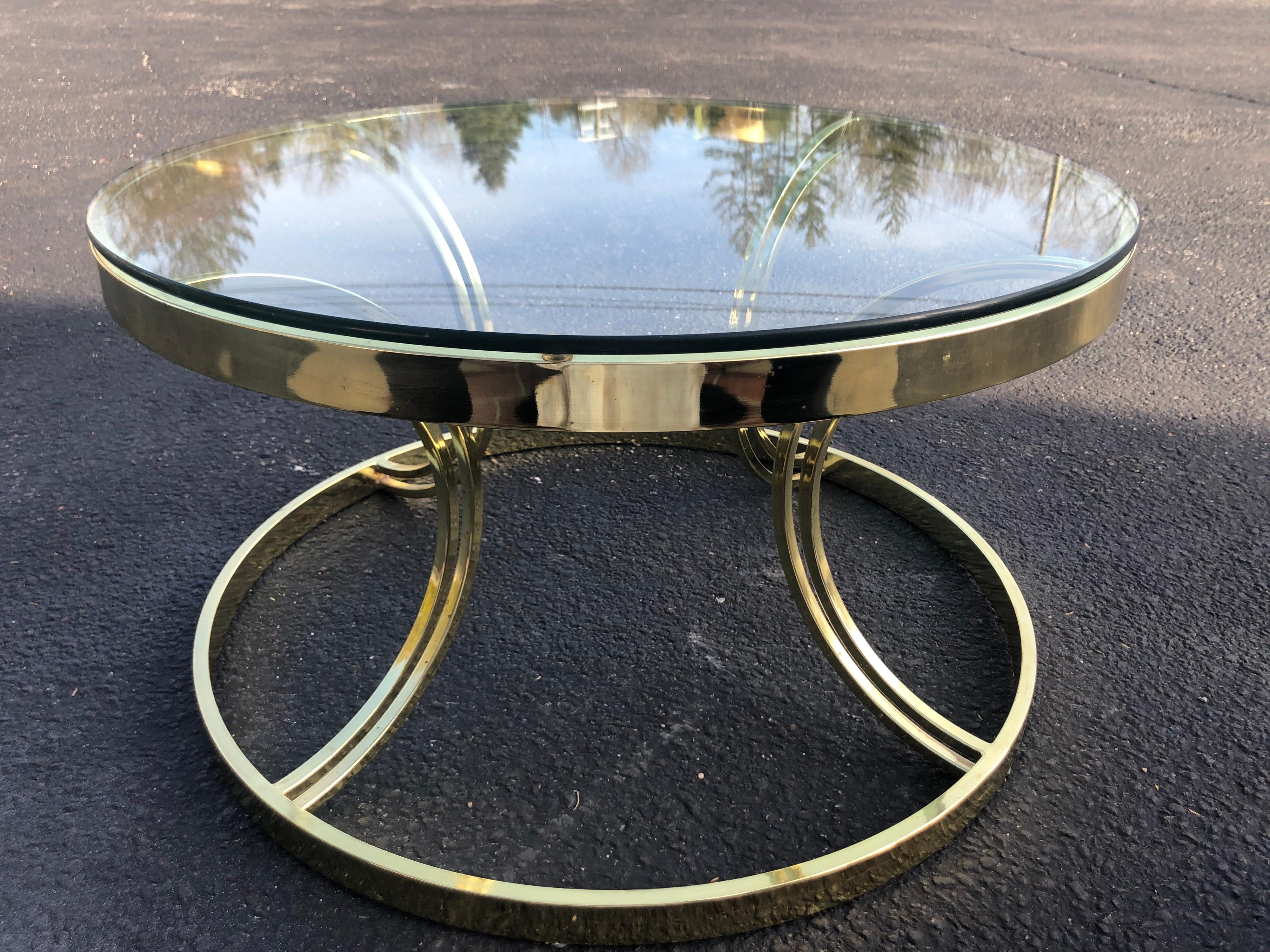 Mid-Century Modern Milo Baughman Round Brass and Glass Coffee or Side Table For Sale
