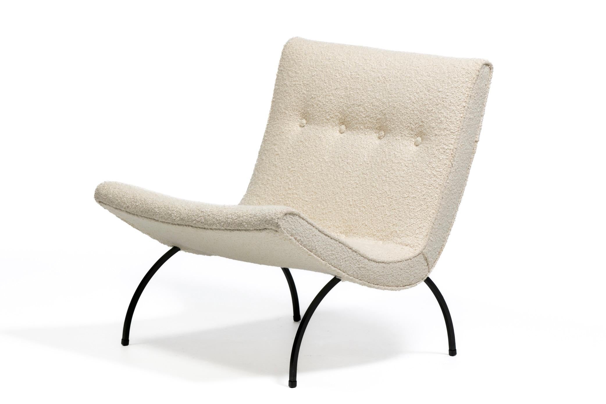 Silla Scoop de Milo Baughman en suave bouclé marfil con patas de hierro c. 1950 en venta 3