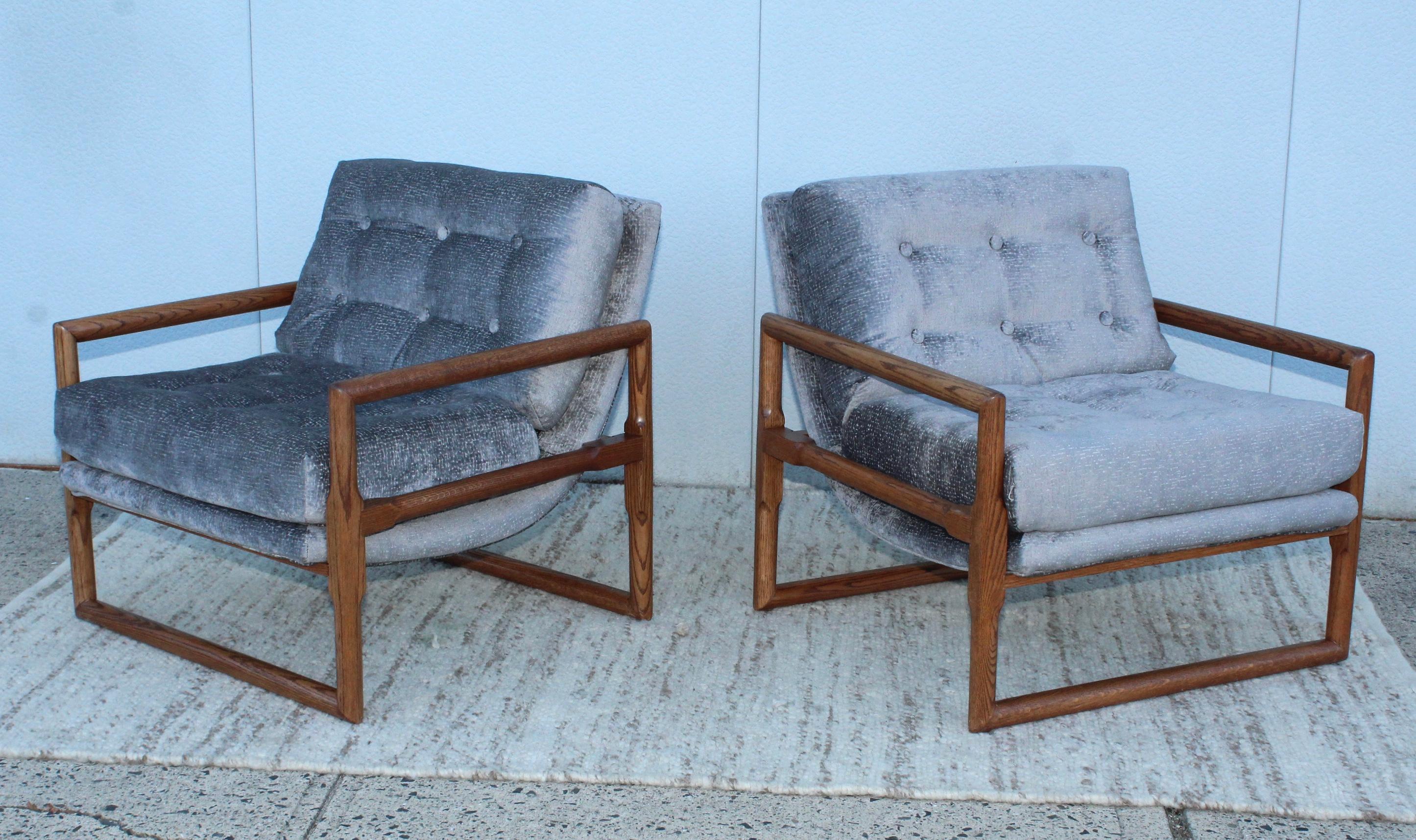 Milo Baughman Scoop Oak Lounge Chairs In Good Condition In New York, NY