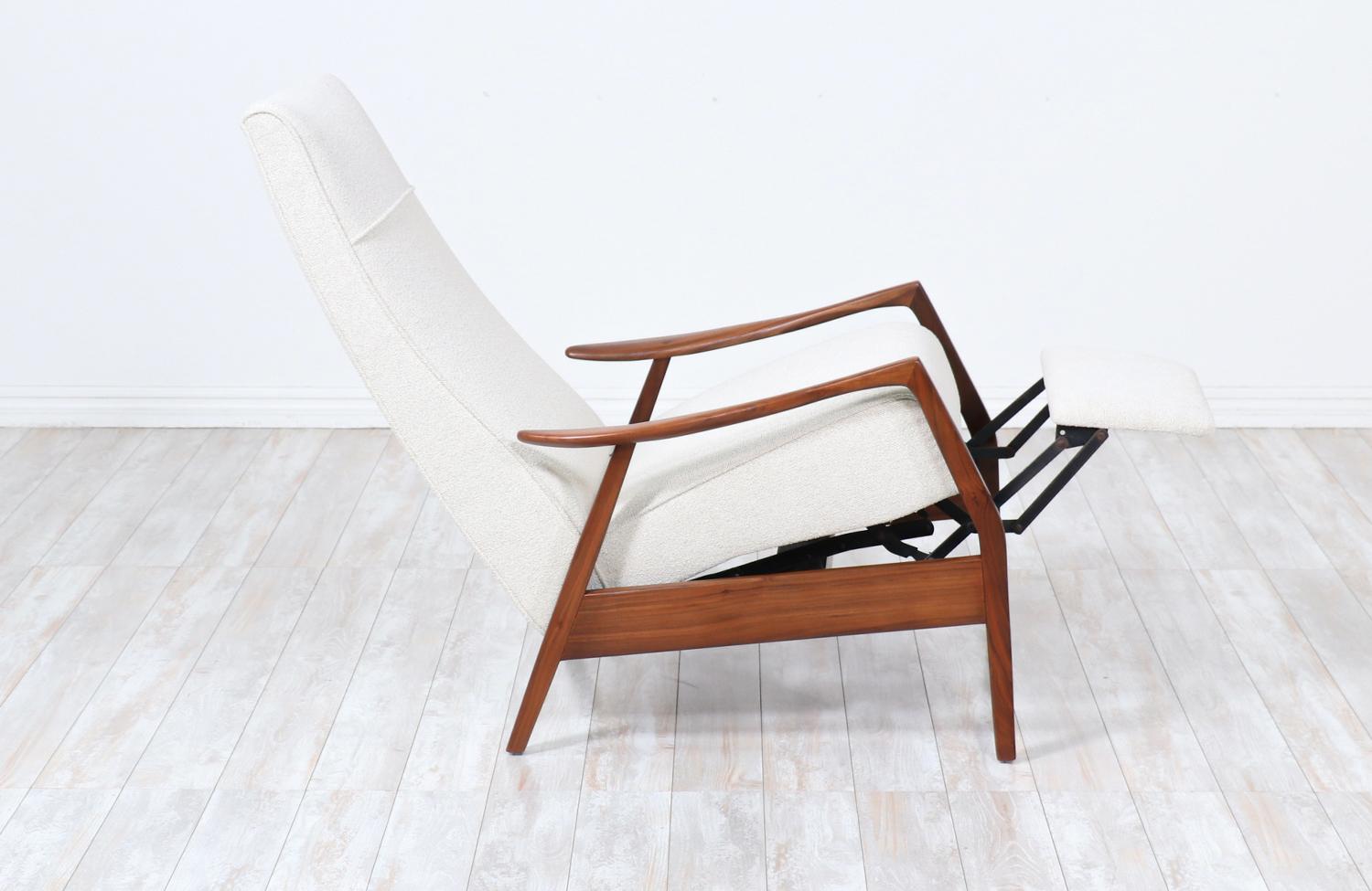 Mid-Century Modern Milo Baughman Sculpted Walnut Reclining Chair for James Inc.