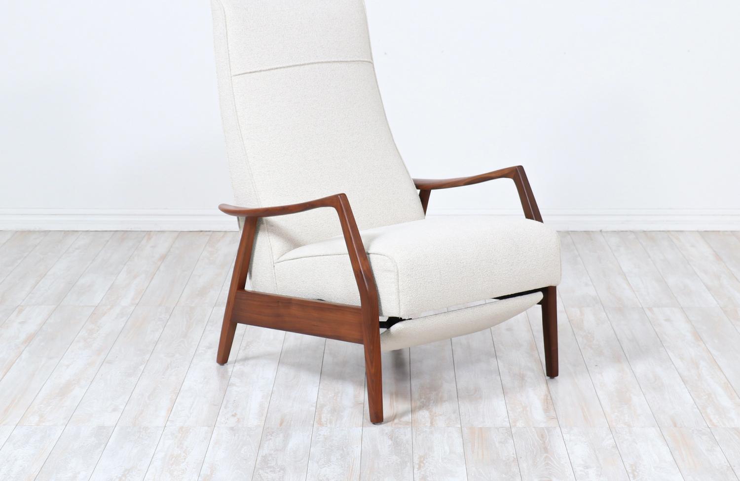 Mid-20th Century Milo Baughman Sculpted Walnut Reclining Chair for James Inc.