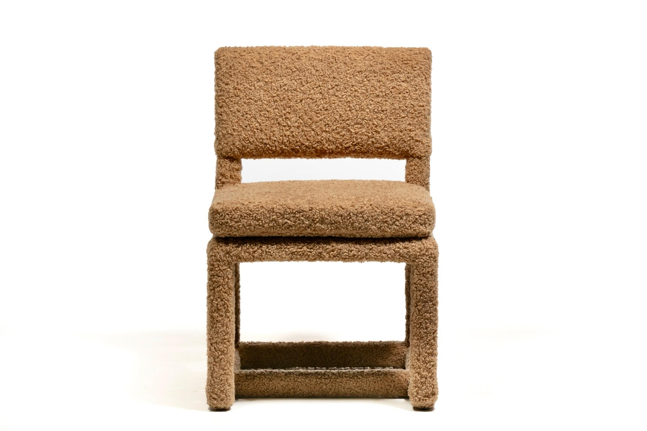Milo Baughman Juego de 8 Sillas de Comedor Parsons en Bouclé Latte by Thayer Coggin en venta 3