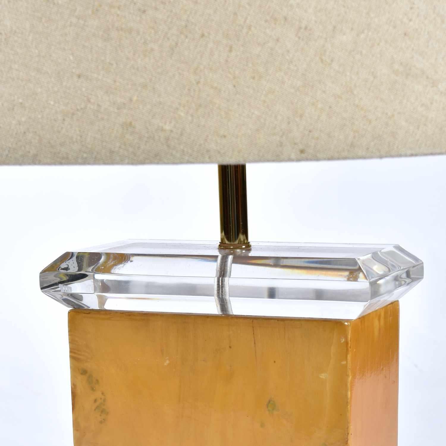 Late 20th Century Milo Baughman Style 1970s Burl Table Lamp with Lucite and Gold Accents For Sale