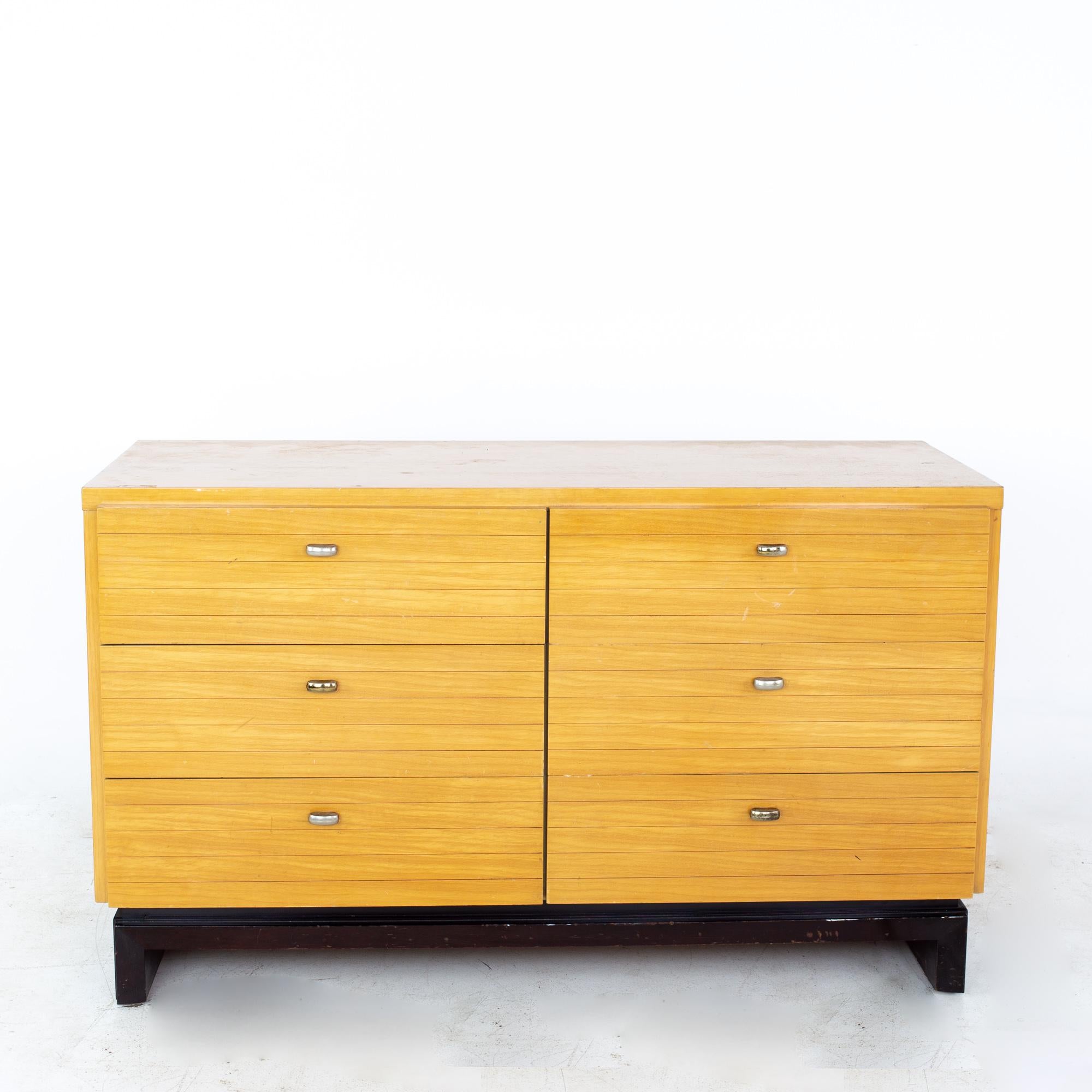 Milo Baughman style American of Martinsville mid century blonde 6 drawer lowboy dresser
Dresser measures: 52.25 wide x 20.5 deep x 31.75 inches high

All pieces of furniture can be had in what we call restored vintage condition. That means the