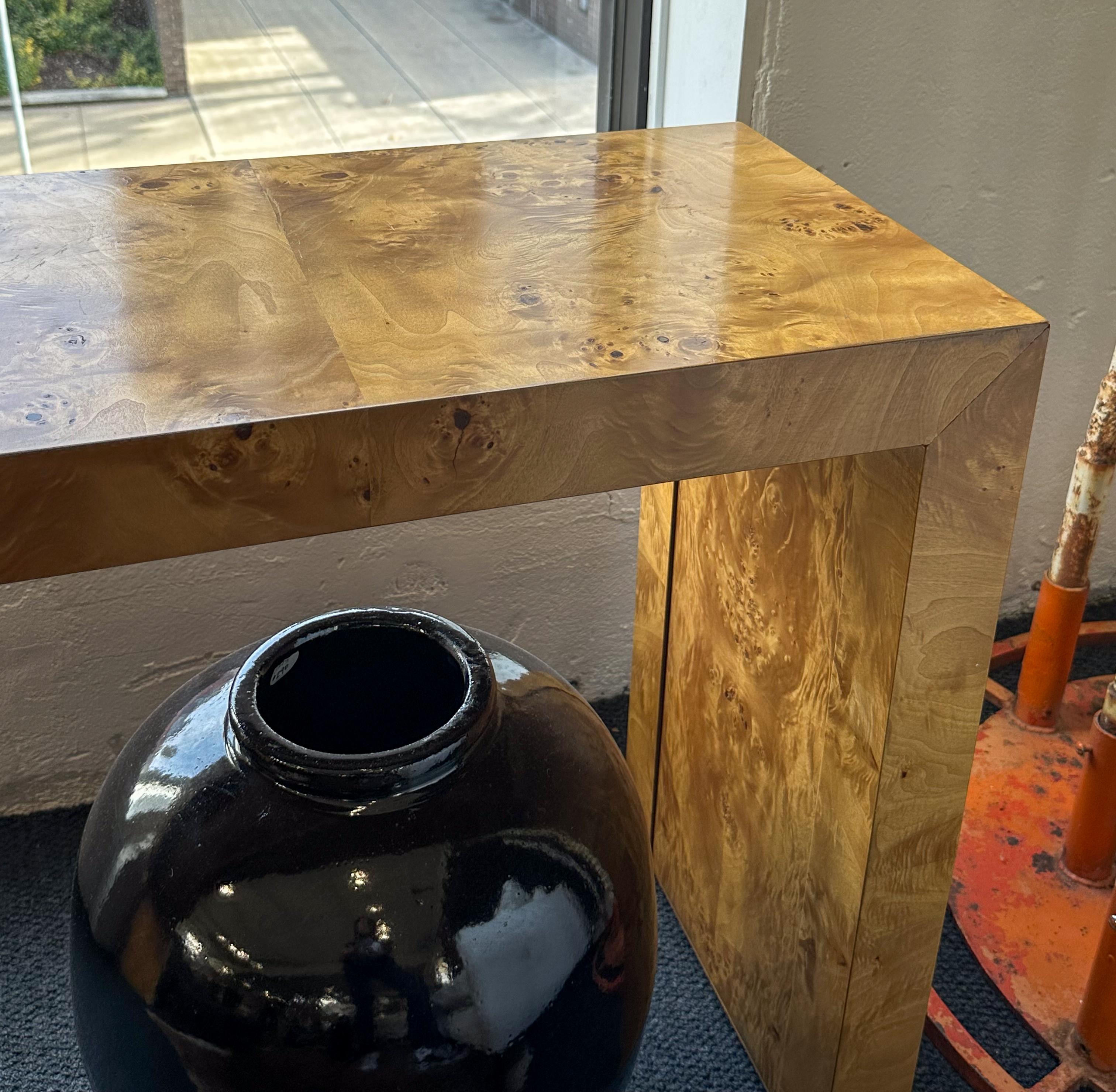 Milo Baughman Style Book Matched Burled Olivewood Sofa Table Console In Good Condition For Sale In Pittsburgh, PA