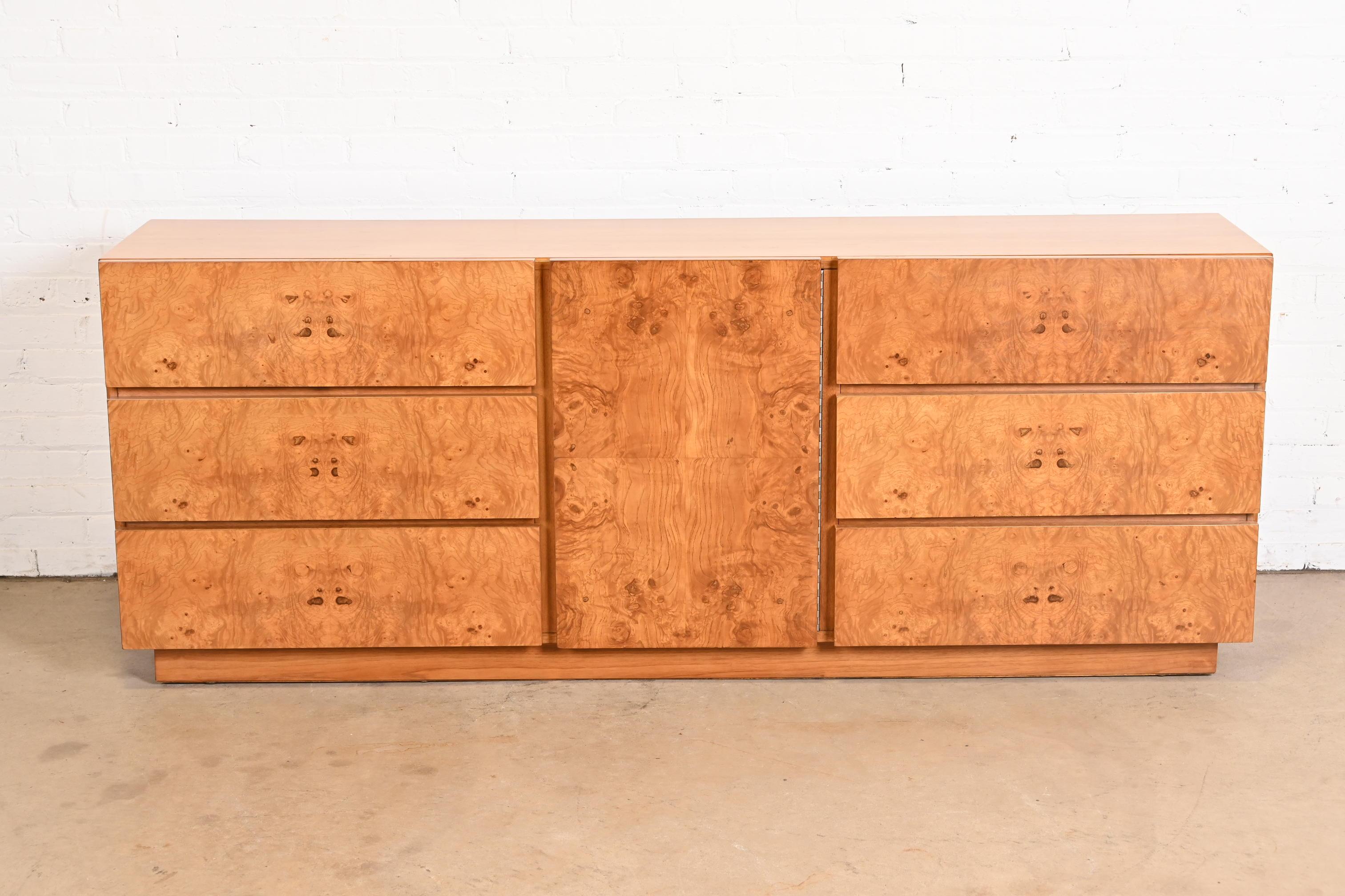 Milo Baughman Style Burl Wood Dresser or Credenza by Lane, Newly Refinished In Good Condition In South Bend, IN