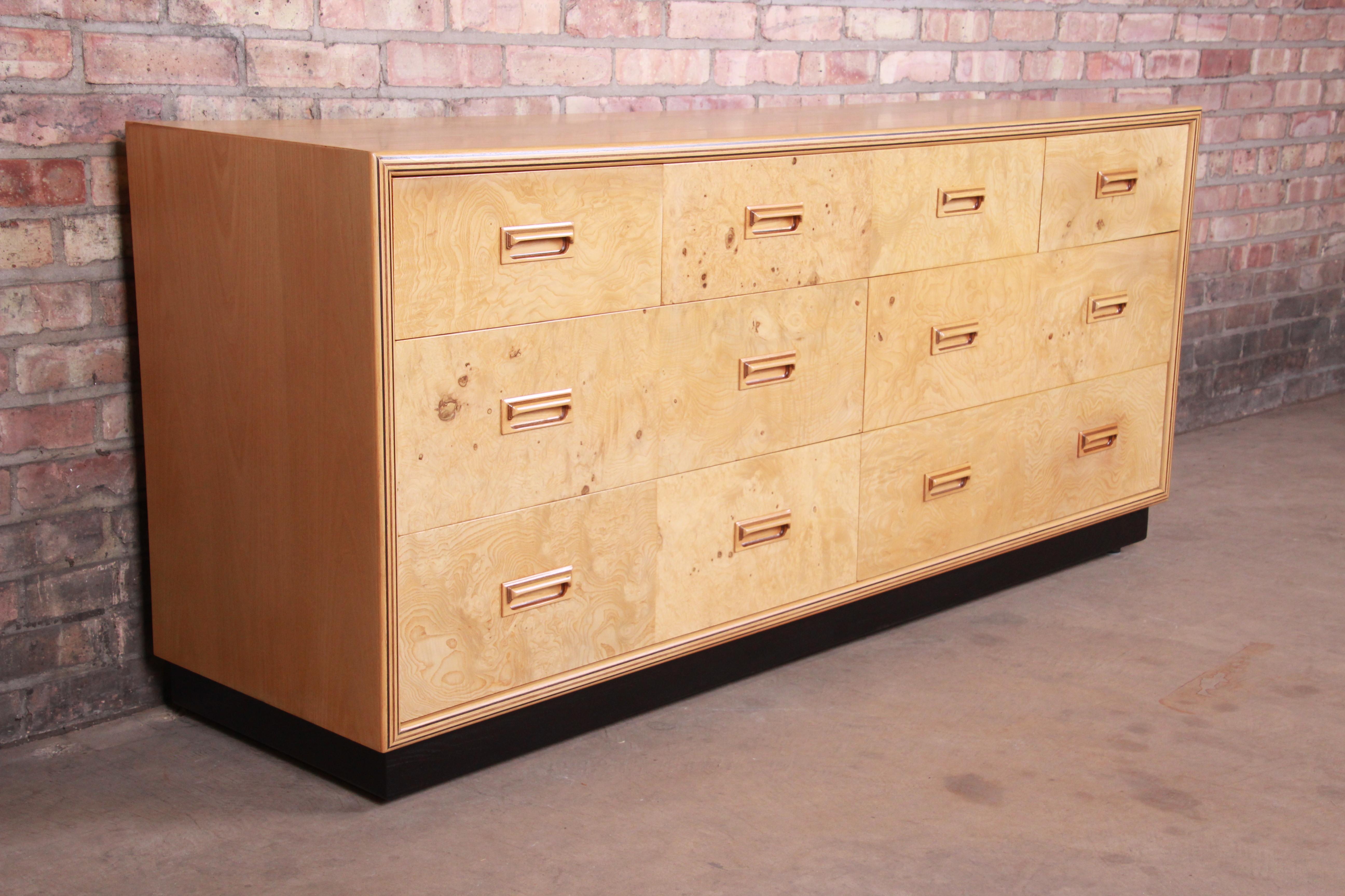 Milo Baughman Style Burl Wood Long Dresser or Credenza by Henredon, Refinished In Good Condition In South Bend, IN