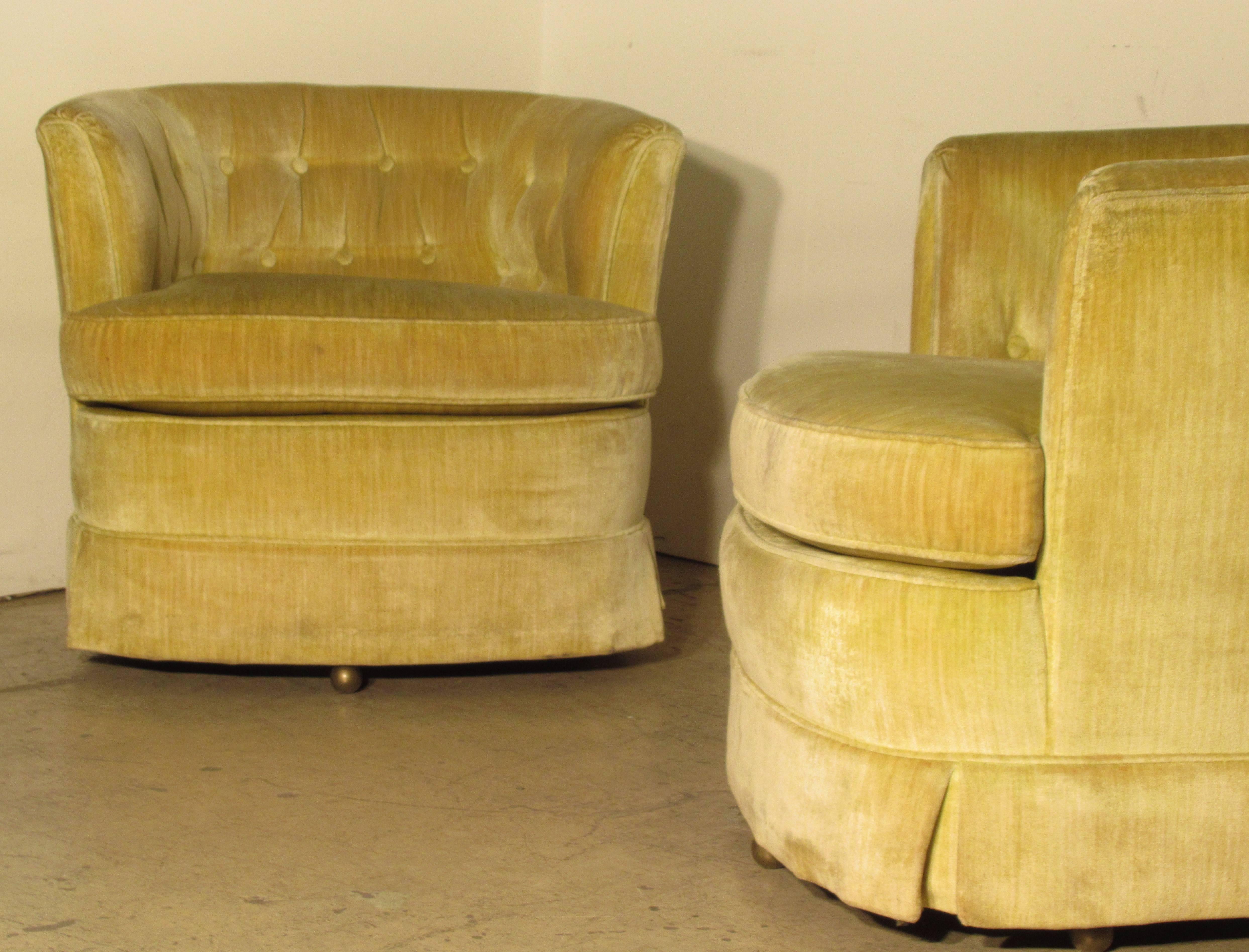 Milo Baughman Style Button Tufted Swivel Barrel Chairs In Good Condition In Rochester, NY