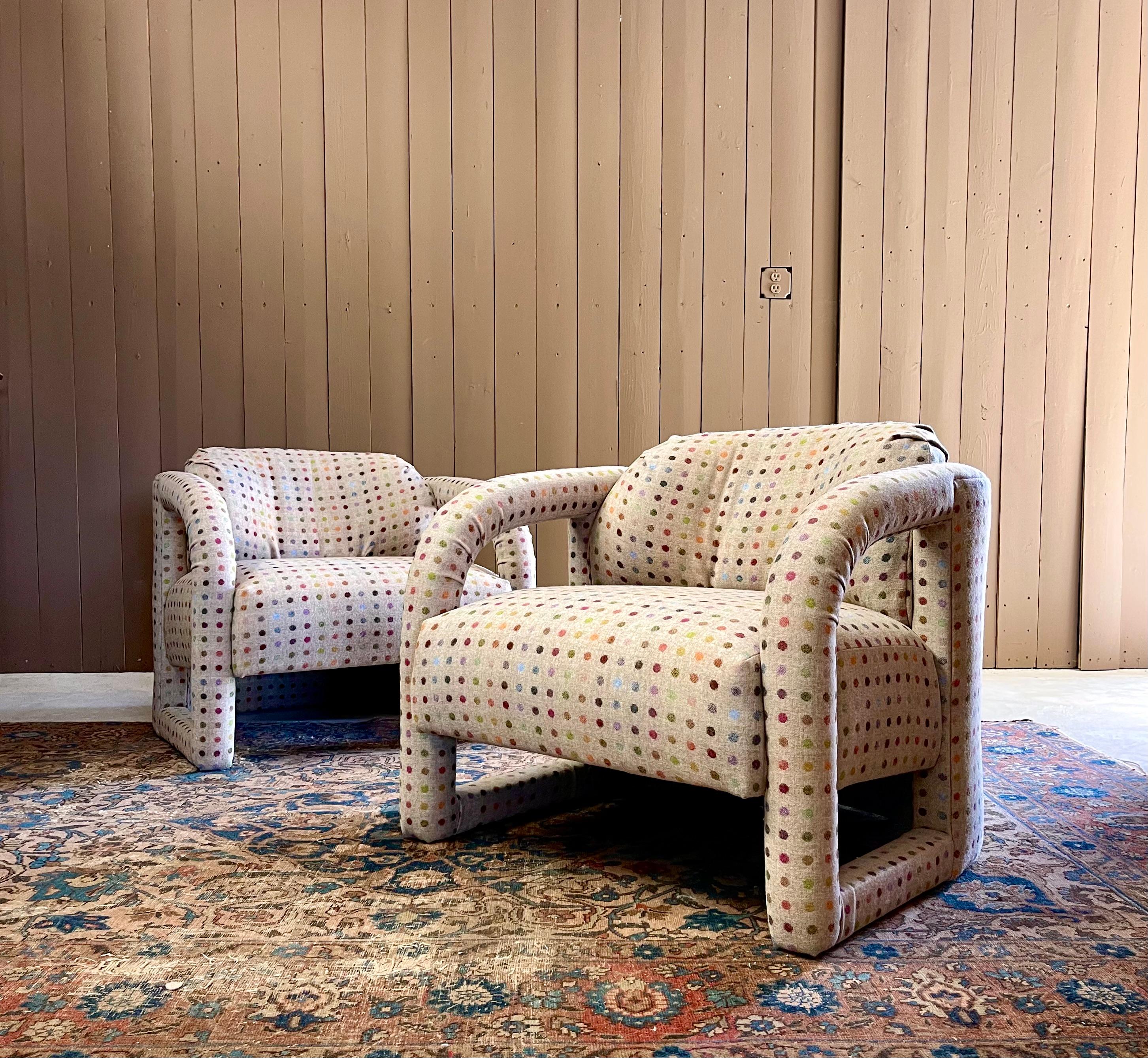Chaise de style Milo Baughman en tissu de laine anglais, Parsons, British Polka Dot 5