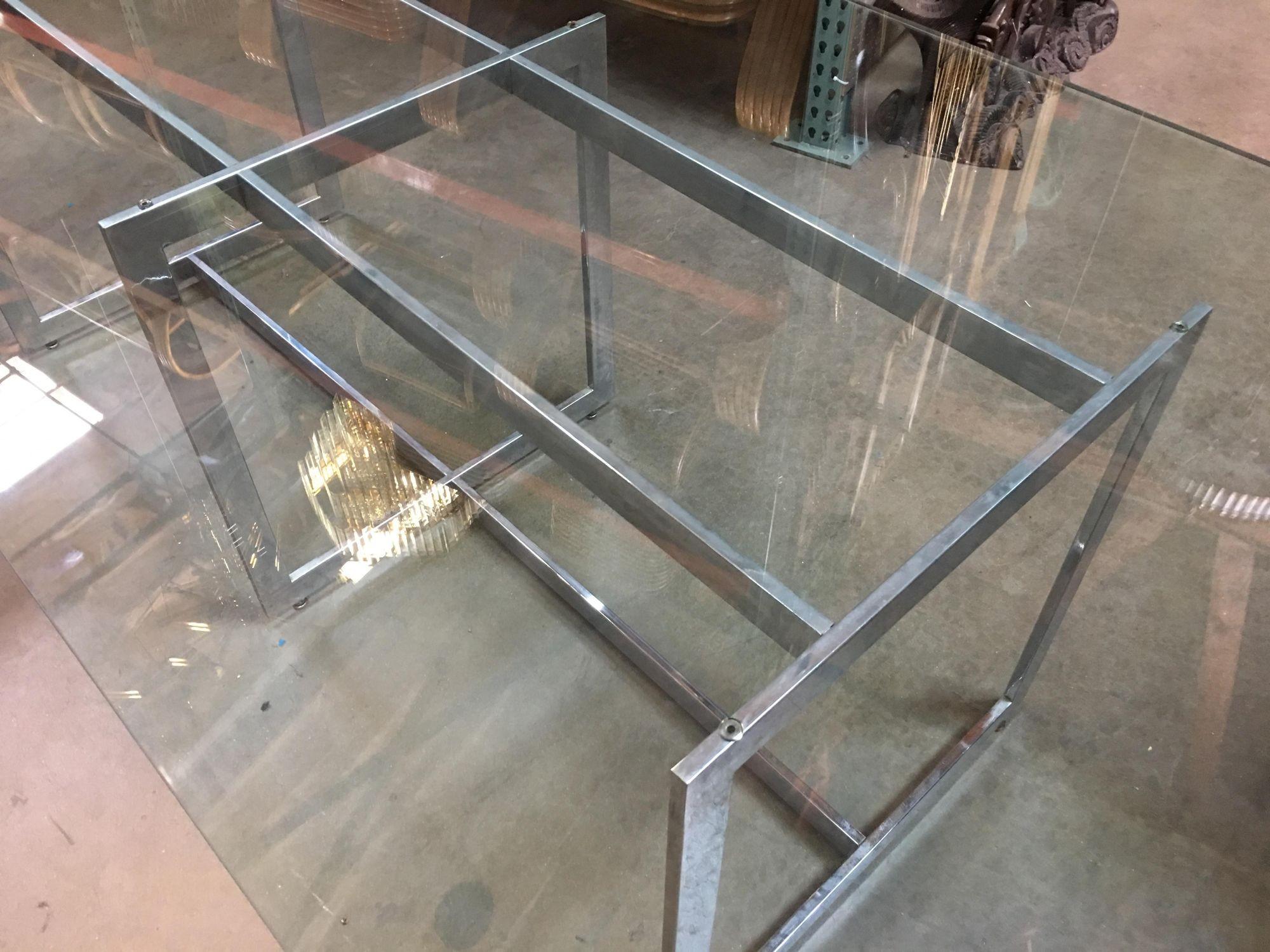8 Personen-Esstisch aus Chrom und Glas im Milo Baughman-Stil im Angebot 2