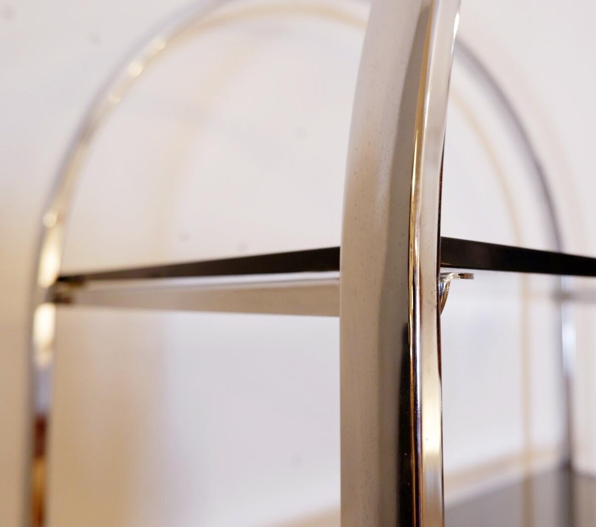Milo Baughman style Chrome arc shelf - 1970s In Good Condition For Sale In Uccle, BE