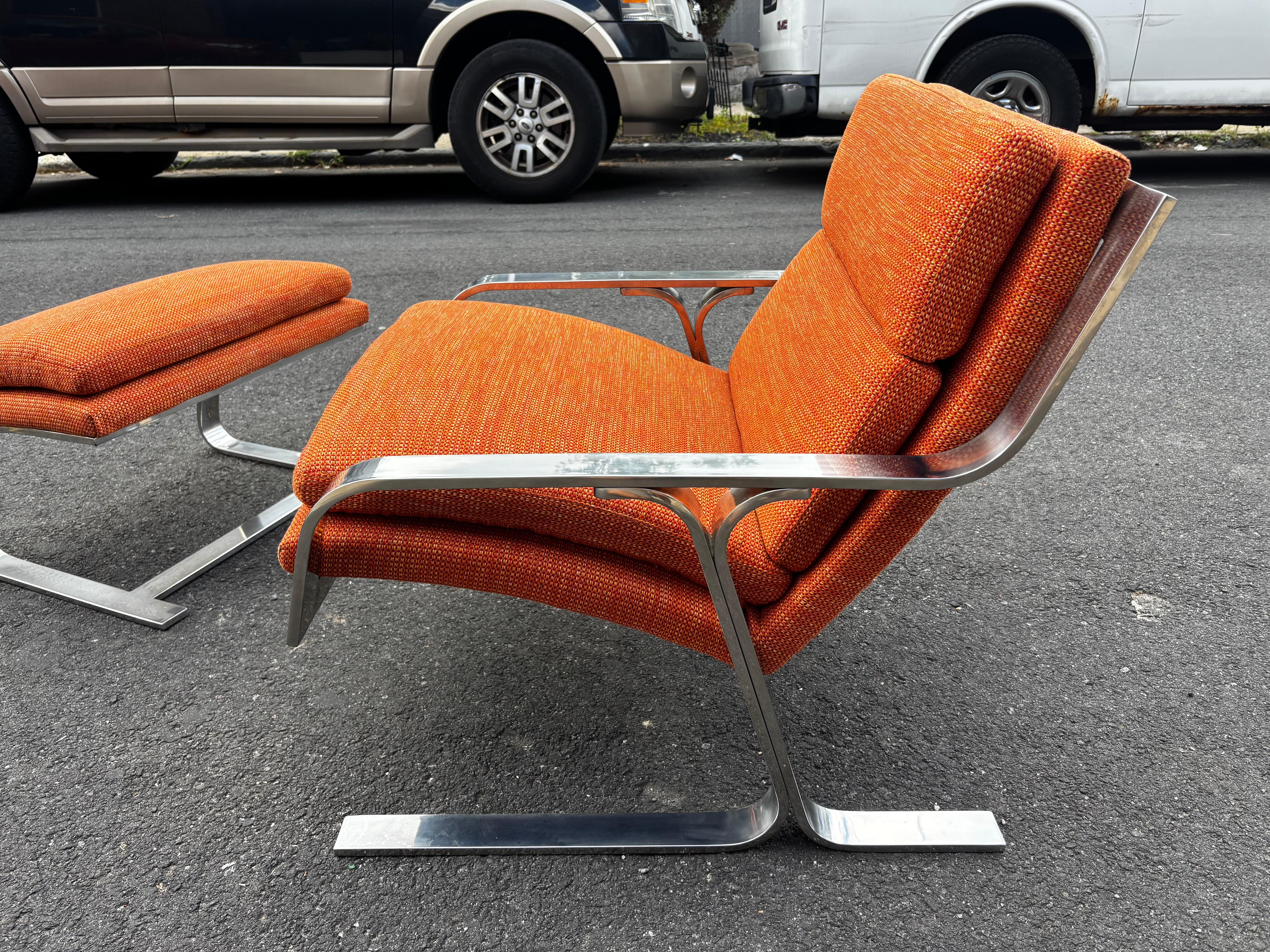 Milo Baughman Style Chrome Chair and Ottoman In Good Condition For Sale In Philadelphia, PA