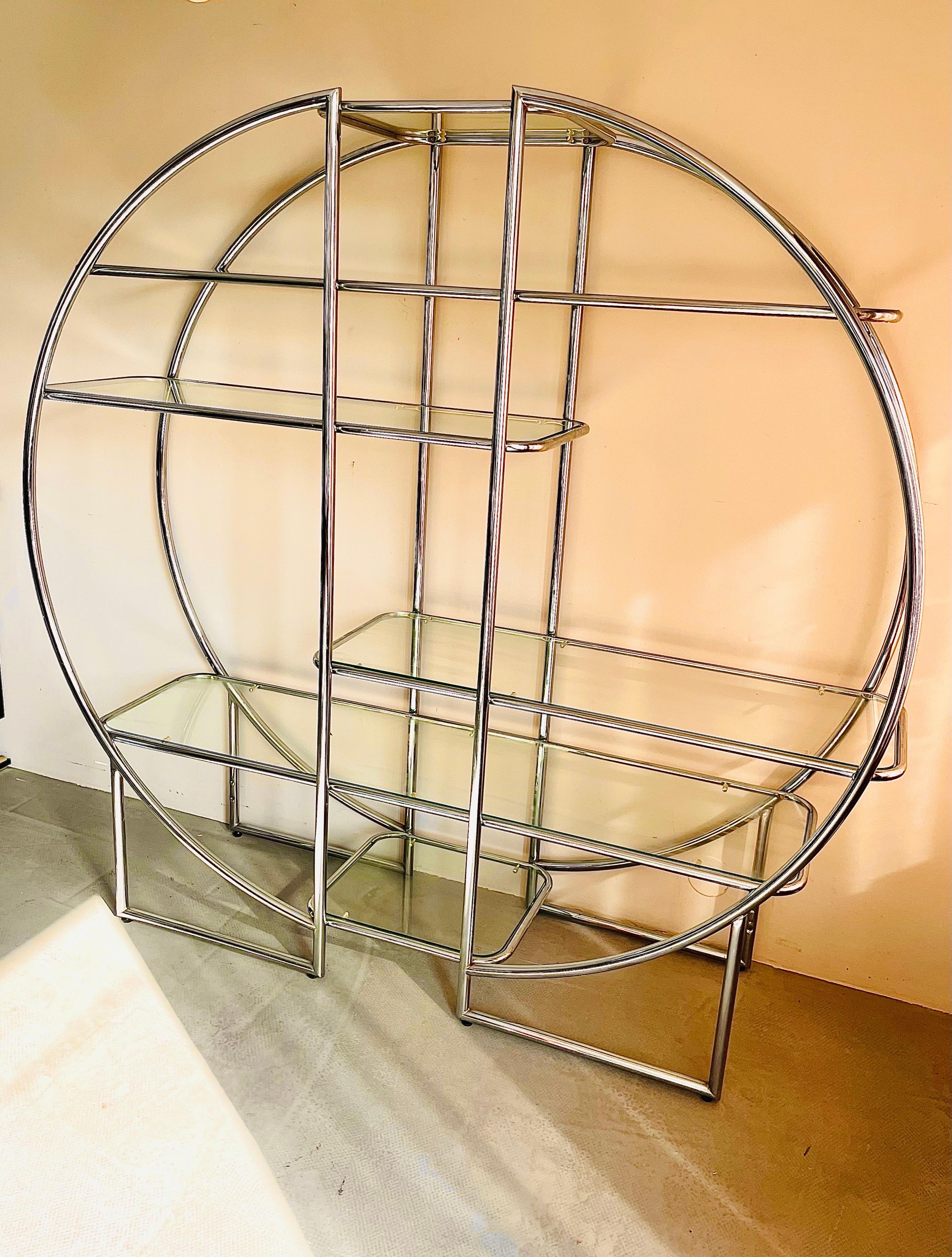 Mid-Century Modern Milo Baughman Style Circular Chromed Metal and Glass Vitrine and Room Divider For Sale