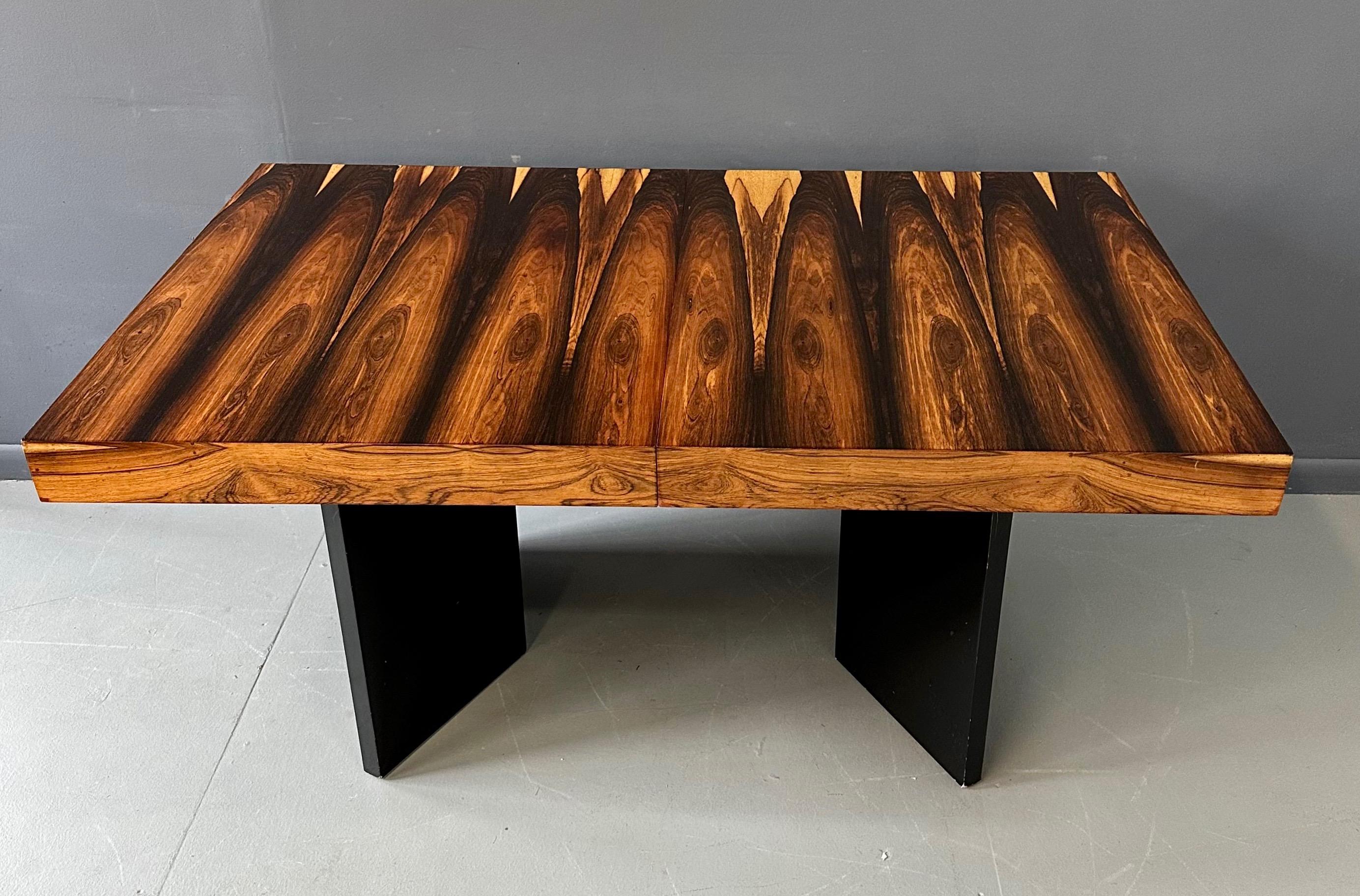 Milo Baughman Style Dining Table in Incredible Marabunda Wood Veneer Midcentury In Good Condition In Philadelphia, PA