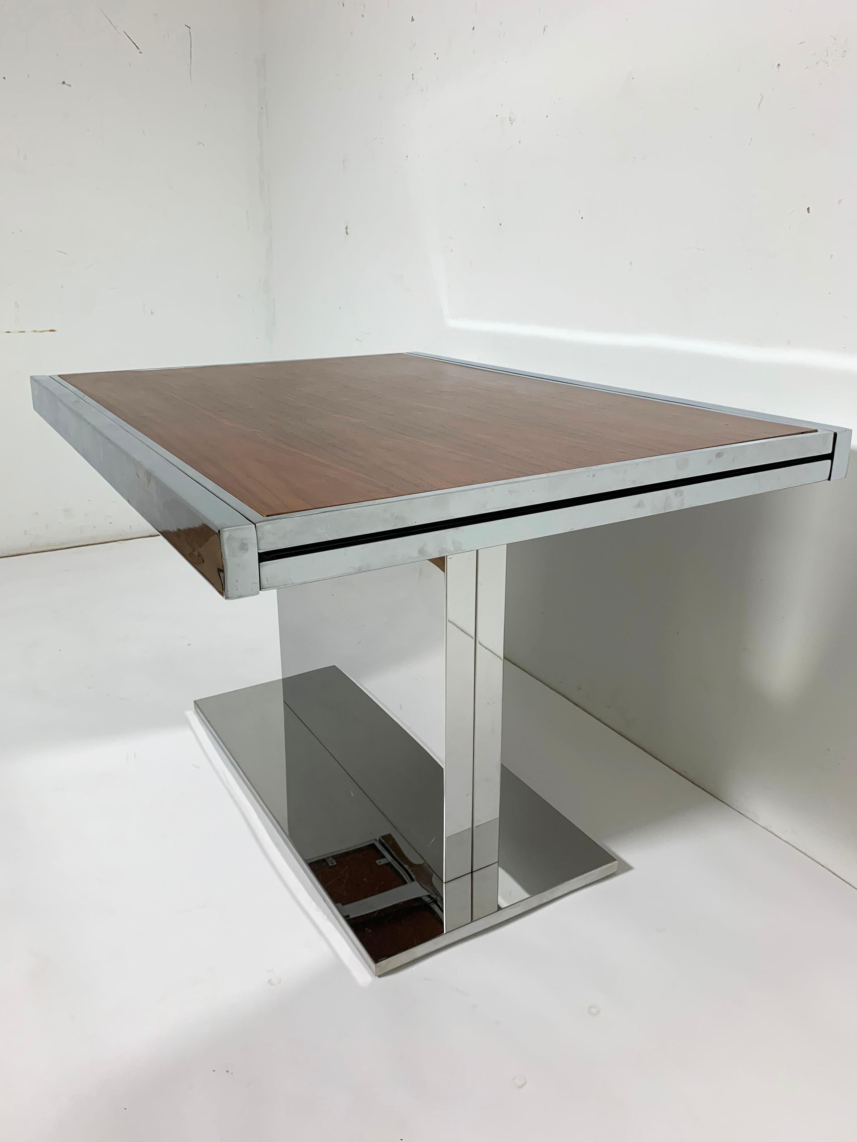 Mid-20th Century Milo Baughman Style Expandable Walnut and Chrome Dining Table, Circa 1960s