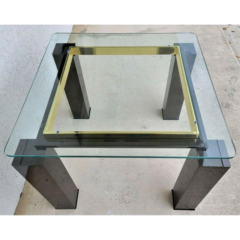 Mid-Century Modern Table d'appoint italienne en laiton et verre chromé noir de style Milo Baughman en vente