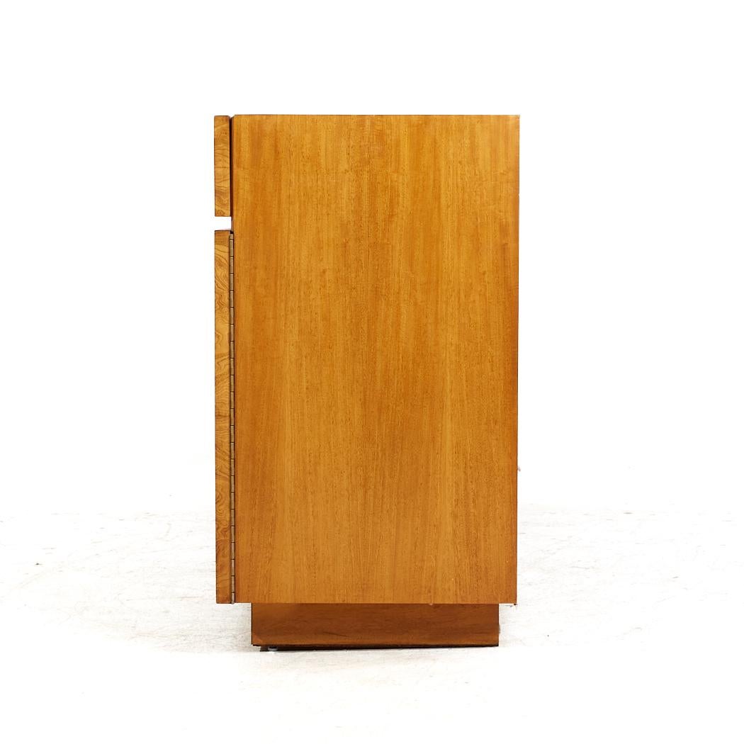 Milo Baughman Style Lane Mid Century Burlwood Credenza In Good Condition In Countryside, IL