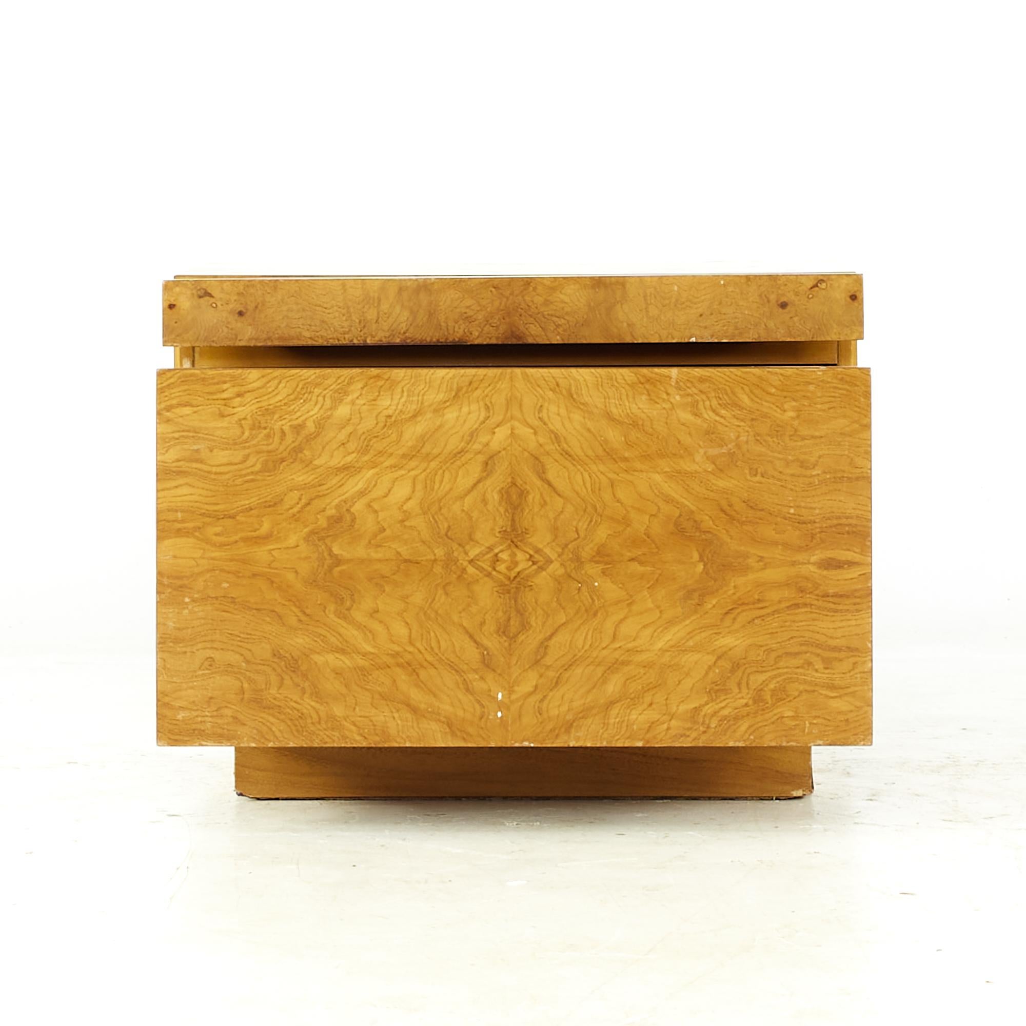 Late 20th Century Milo Baughman Style Lane Midcentury Burlwood Nightstands, Pair For Sale