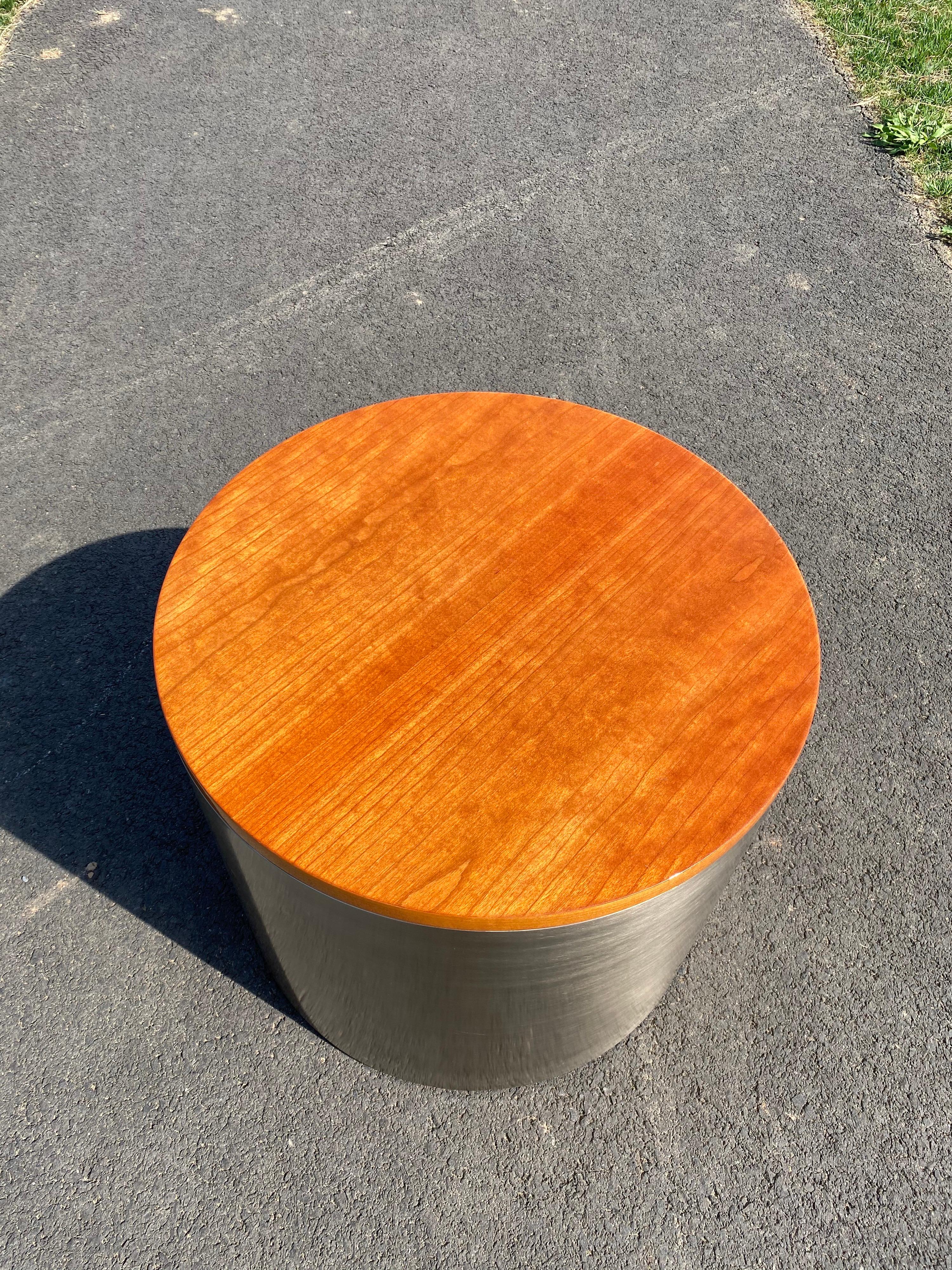 Milo Baughman Style Metal and Wood Round Drum Occasional or Cocktail Table  In Good Condition For Sale In Lambertville, NJ