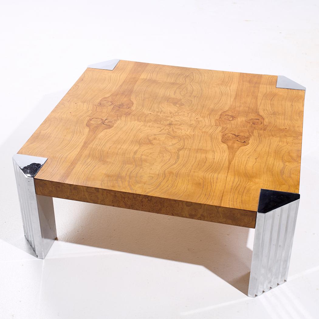 Mesa baja de madera de burl y cromo estilo Milo Baughman de mediados de siglo en venta 2