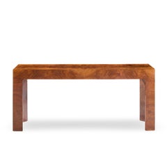 Consola de madera de Burlwood estilo Milo Baughman de mediados de siglo