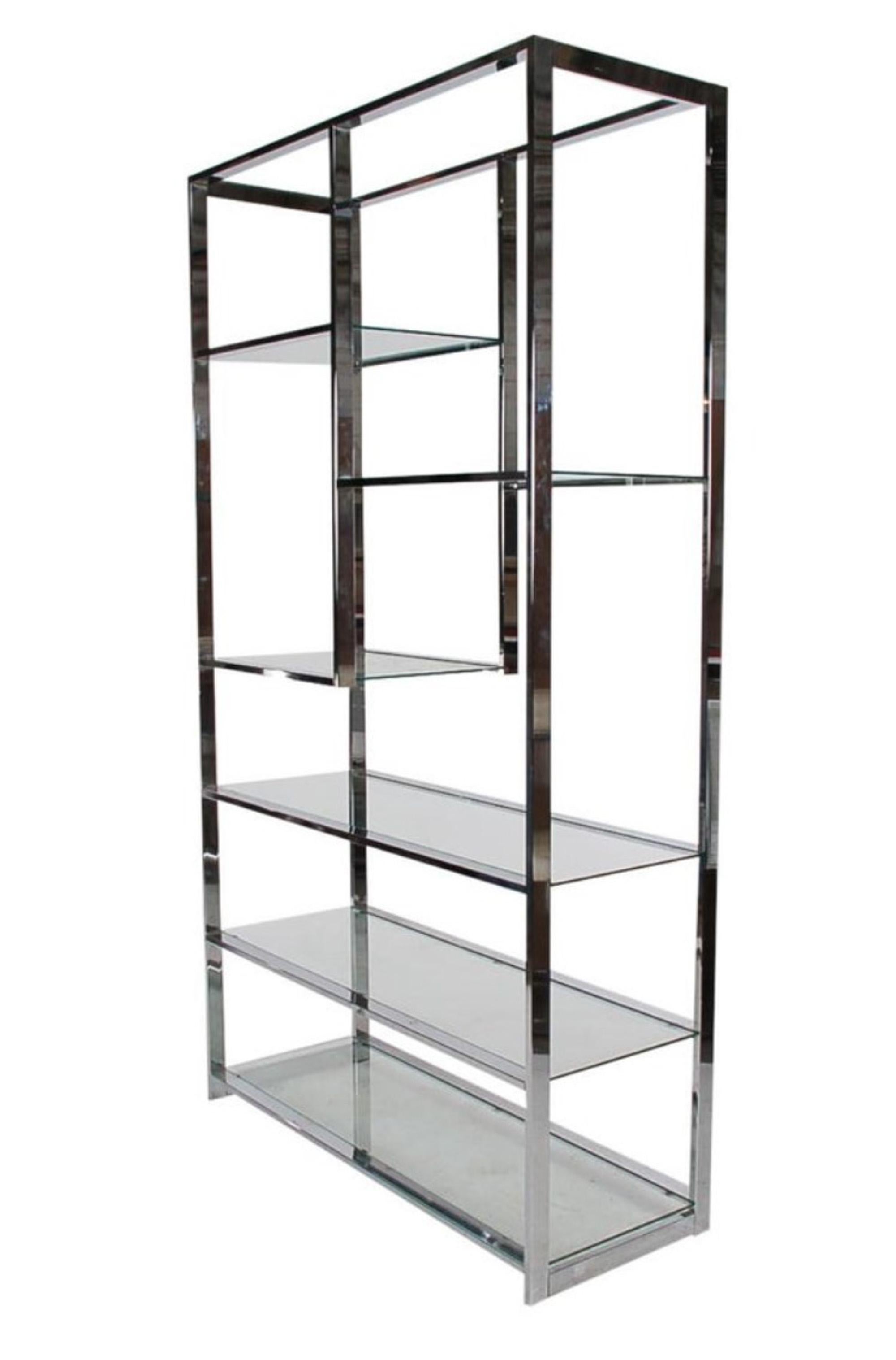 Mid-Century Modern Étagère A symétrique en chrome et verre de style Milo Baughman Modernity en vente