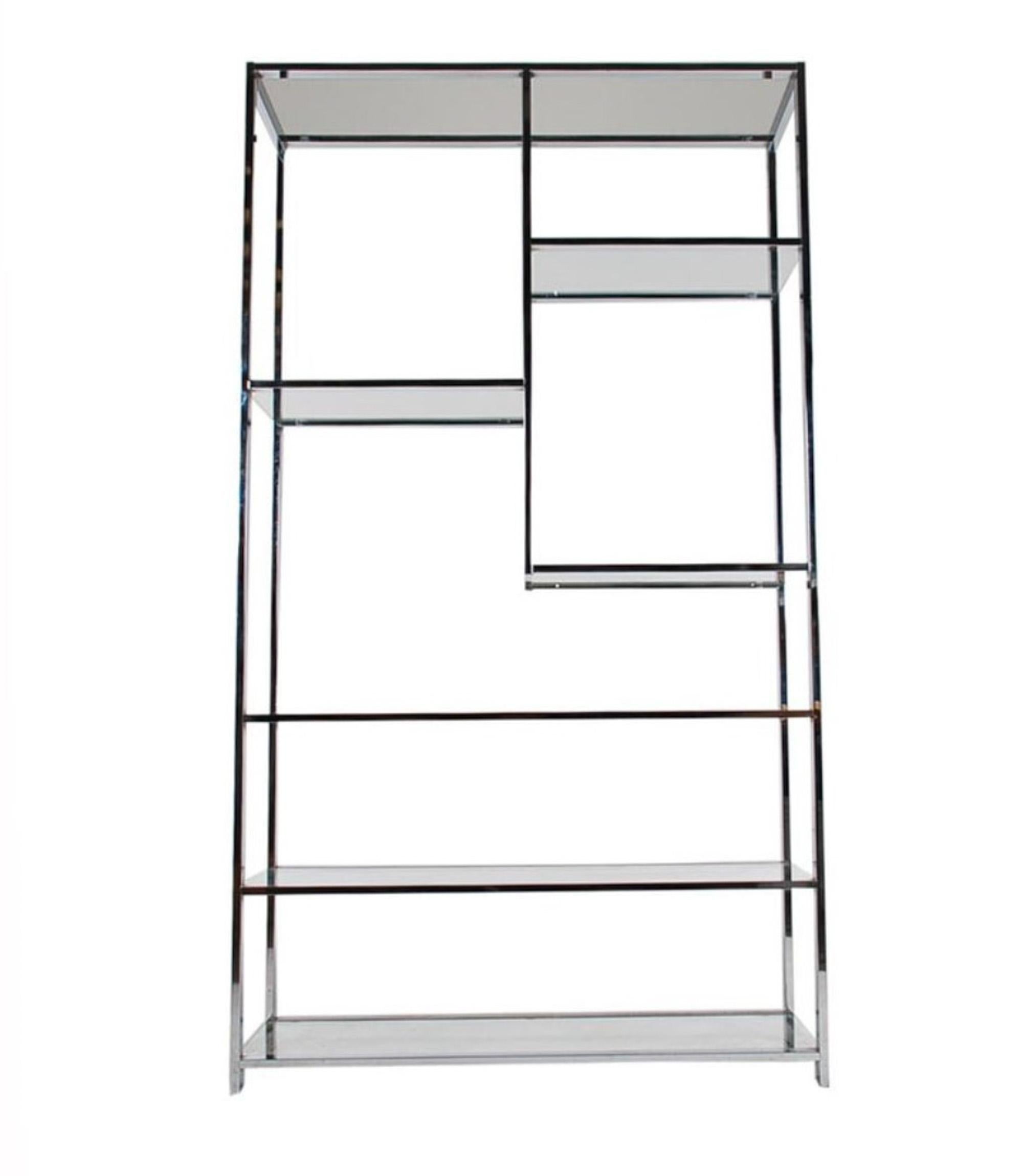Américain Étagère A symétrique en chrome et verre de style Milo Baughman Modernity en vente