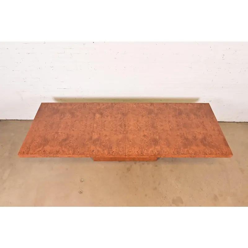 Nodo Tavolo da pranzo allungabile in stile Milo Baughman del medio secolo, appena rifinito in vendita